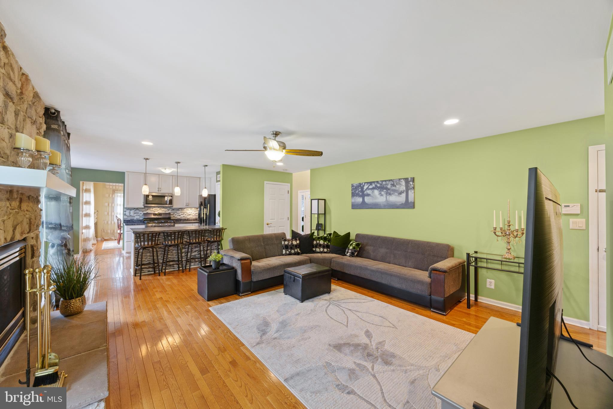 PHILADELPHIA (NORTHEAST) - Residential