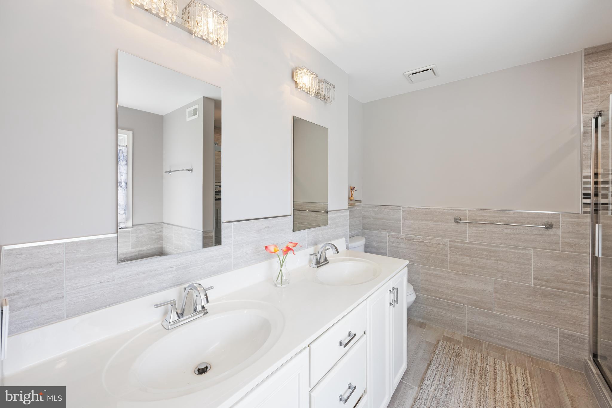 PHILADELPHIA (NORTHEAST) - Residential