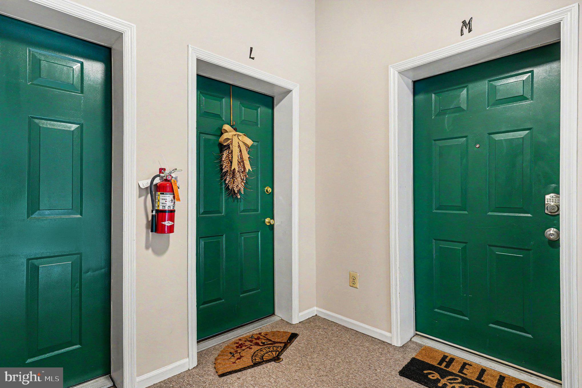 BRENTWOOD MANOR - Residential