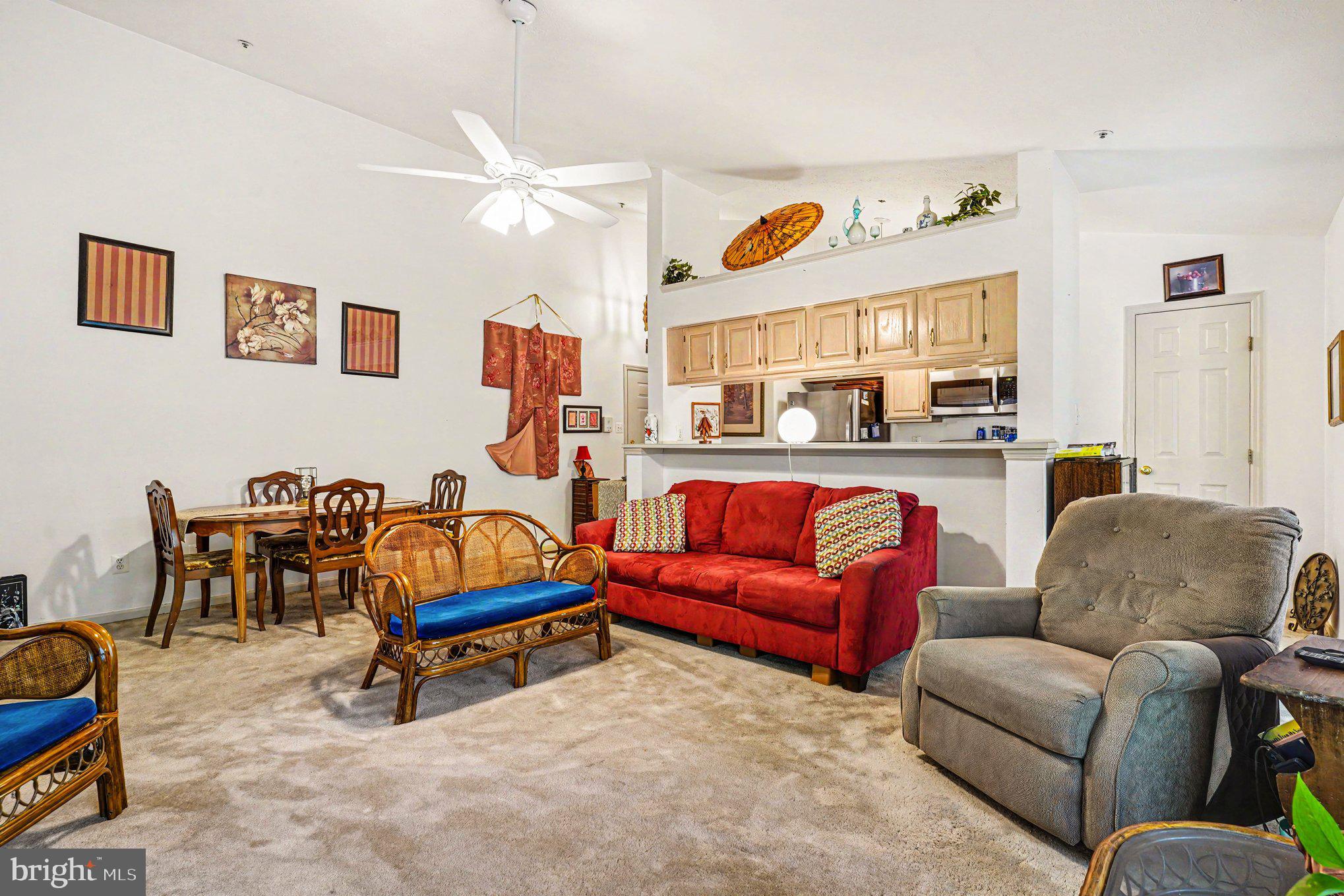 BRENTWOOD MANOR - Residential