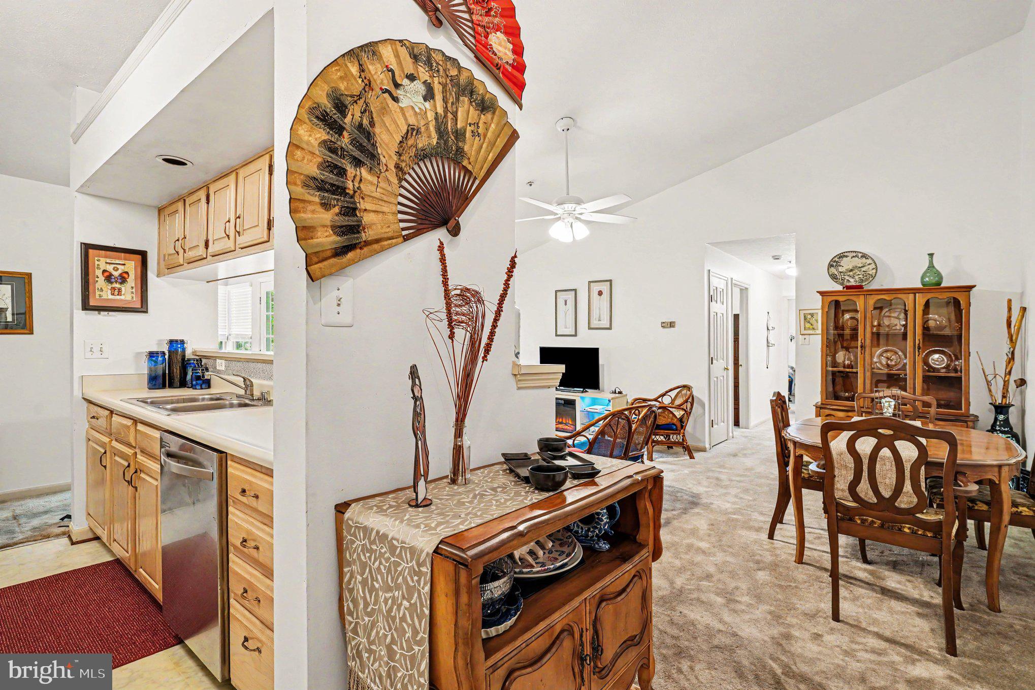 BRENTWOOD MANOR - Residential