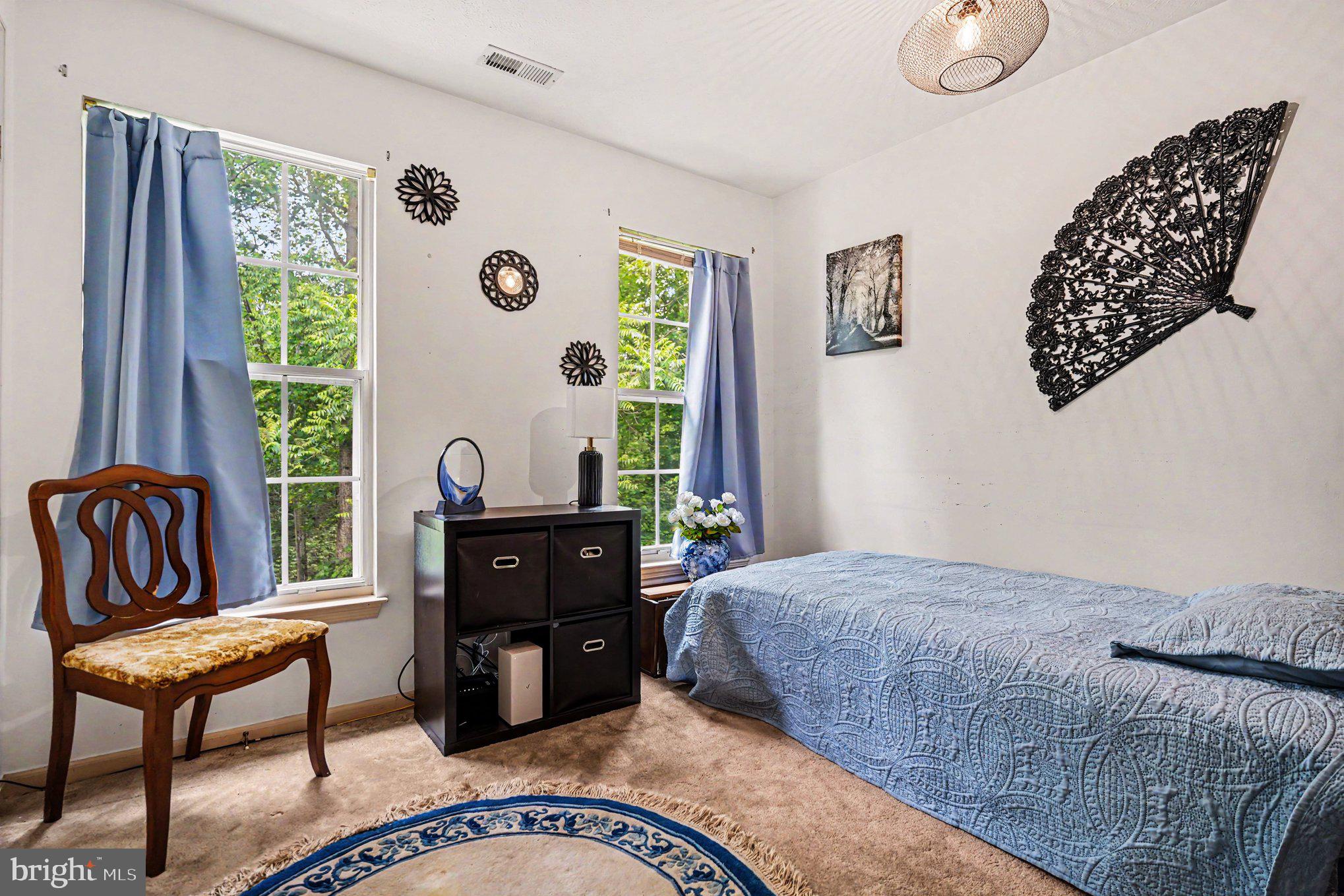 BRENTWOOD MANOR - Residential