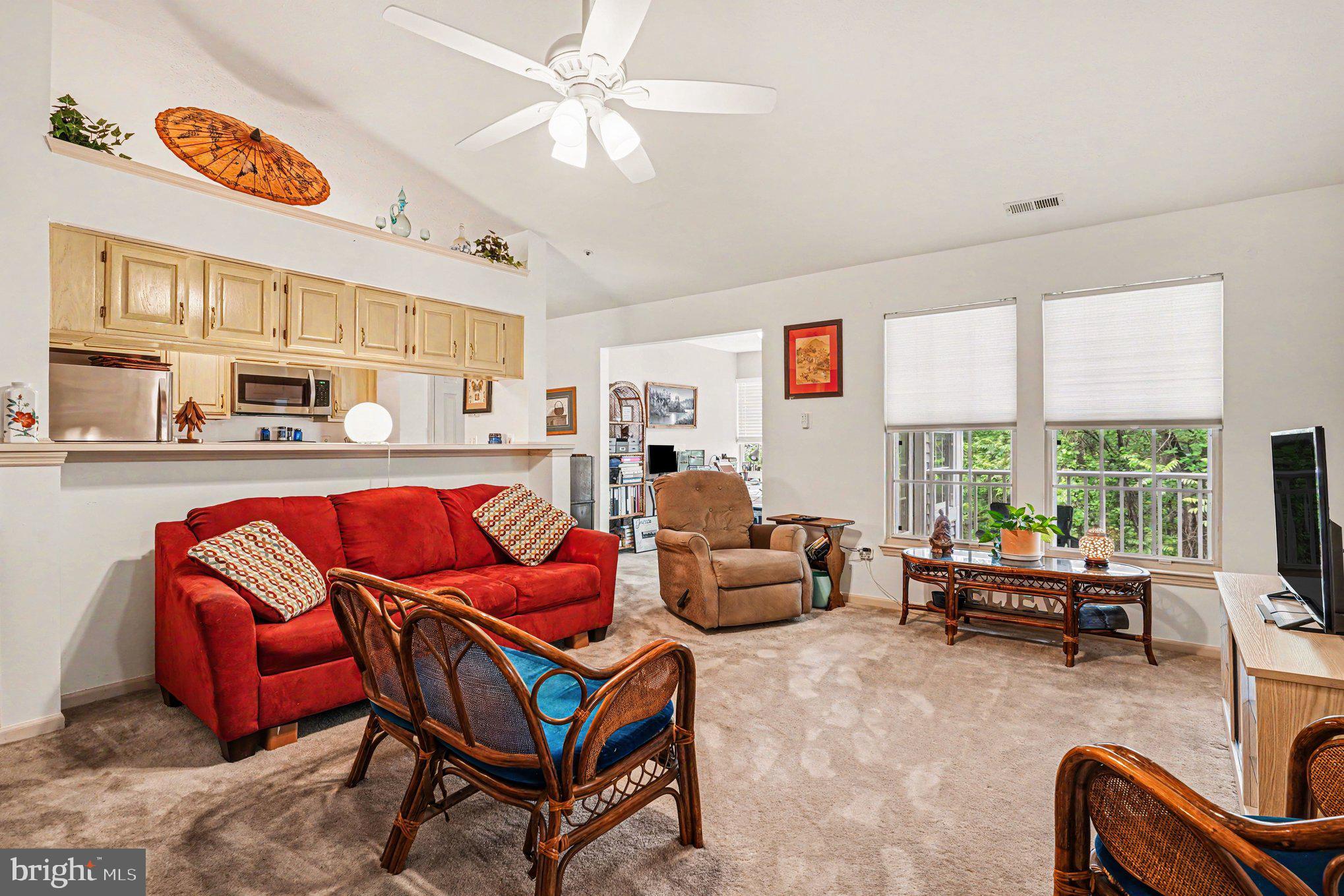BRENTWOOD MANOR - Residential