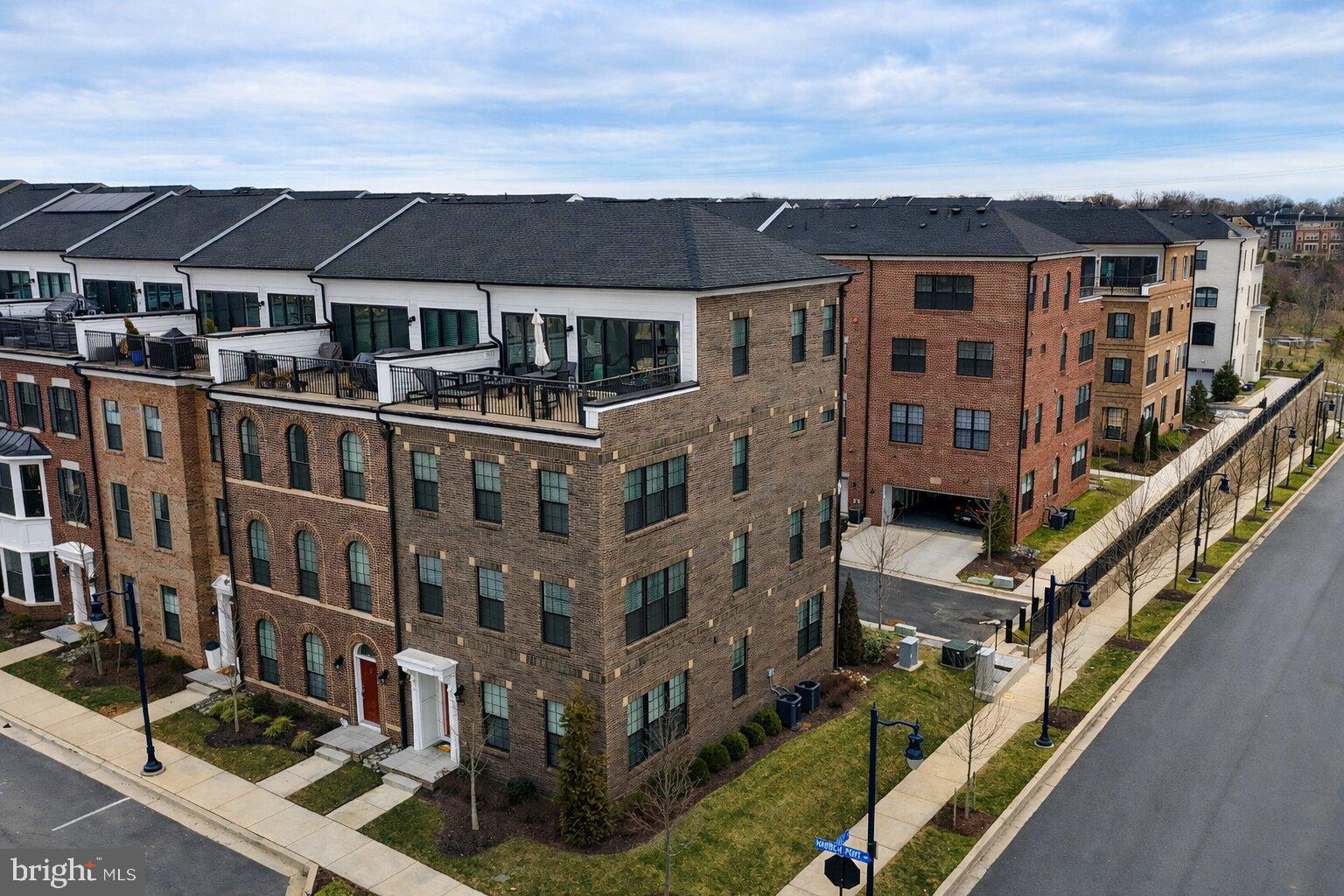 POTOMAC OVERLOOK AT NATIONAL HARBOR - Residential