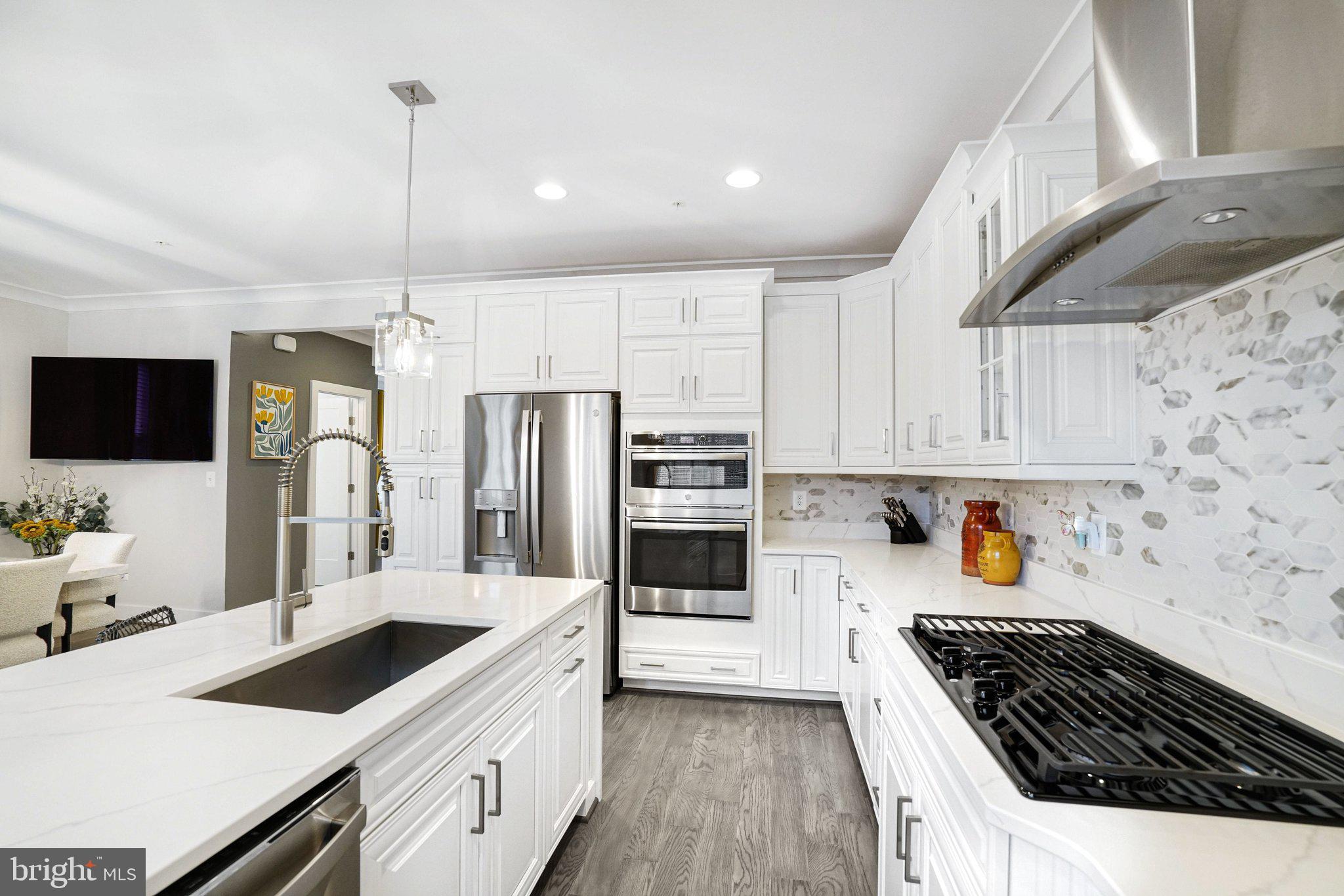 POTOMAC OVERLOOK AT NATIONAL HARBOR - Residential