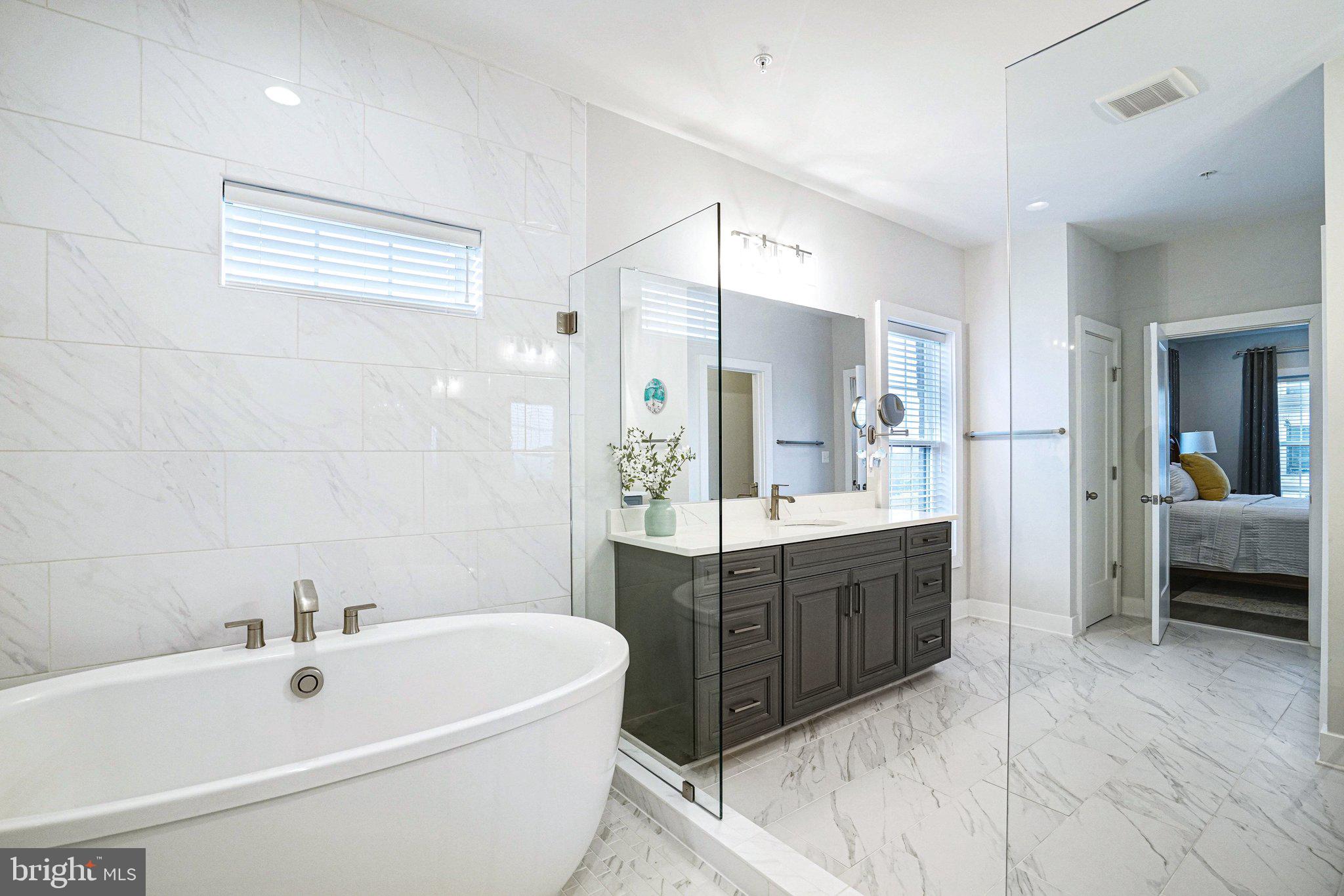 POTOMAC OVERLOOK AT NATIONAL HARBOR - Residential