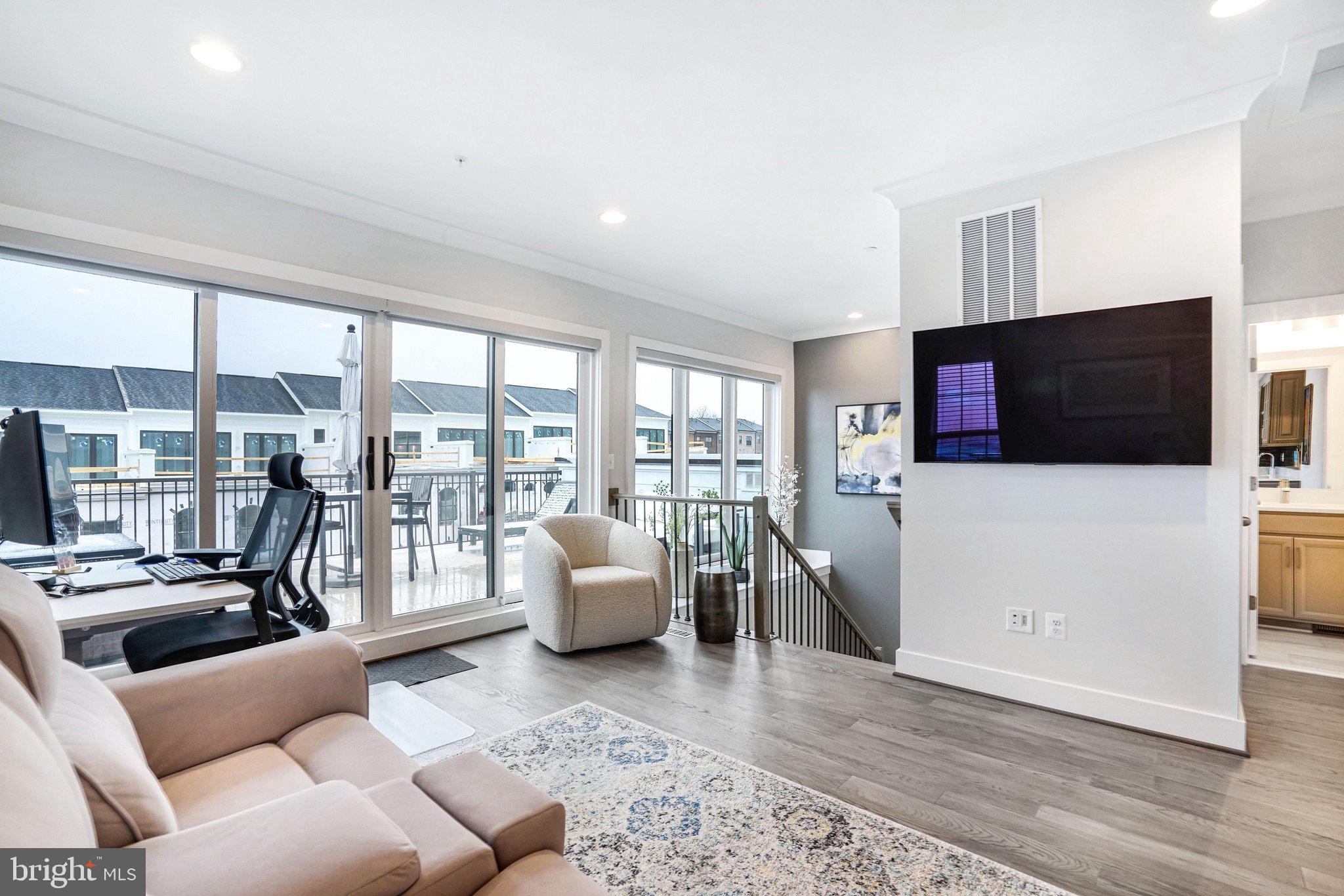 POTOMAC OVERLOOK AT NATIONAL HARBOR - Residential