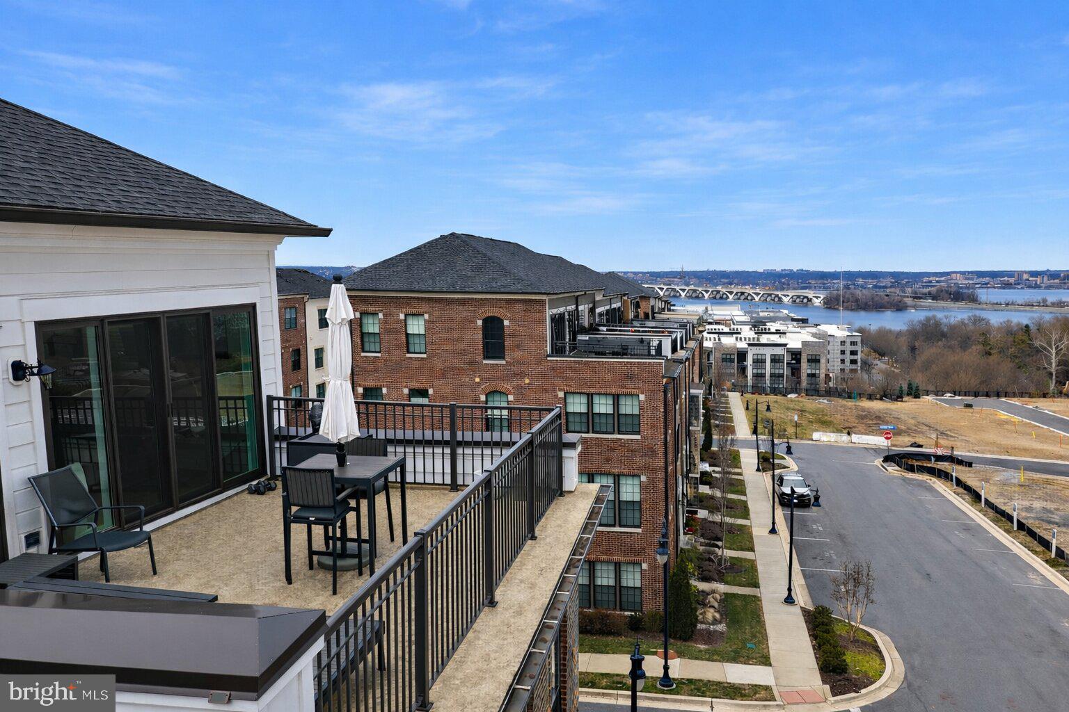POTOMAC OVERLOOK AT NATIONAL HARBOR - Residential