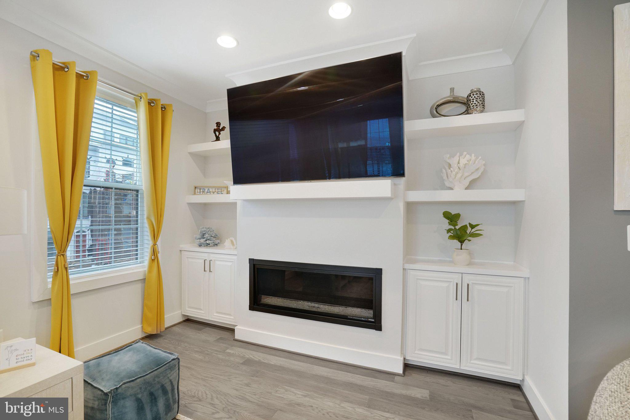 POTOMAC OVERLOOK AT NATIONAL HARBOR - Residential