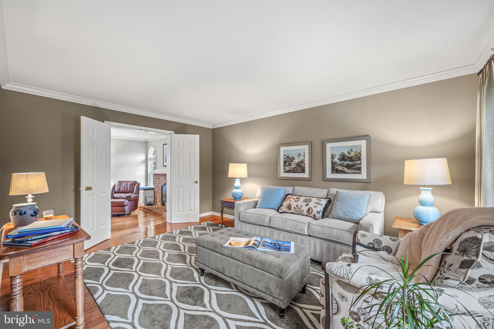 MARKET SQUARE SOUTH - Residential