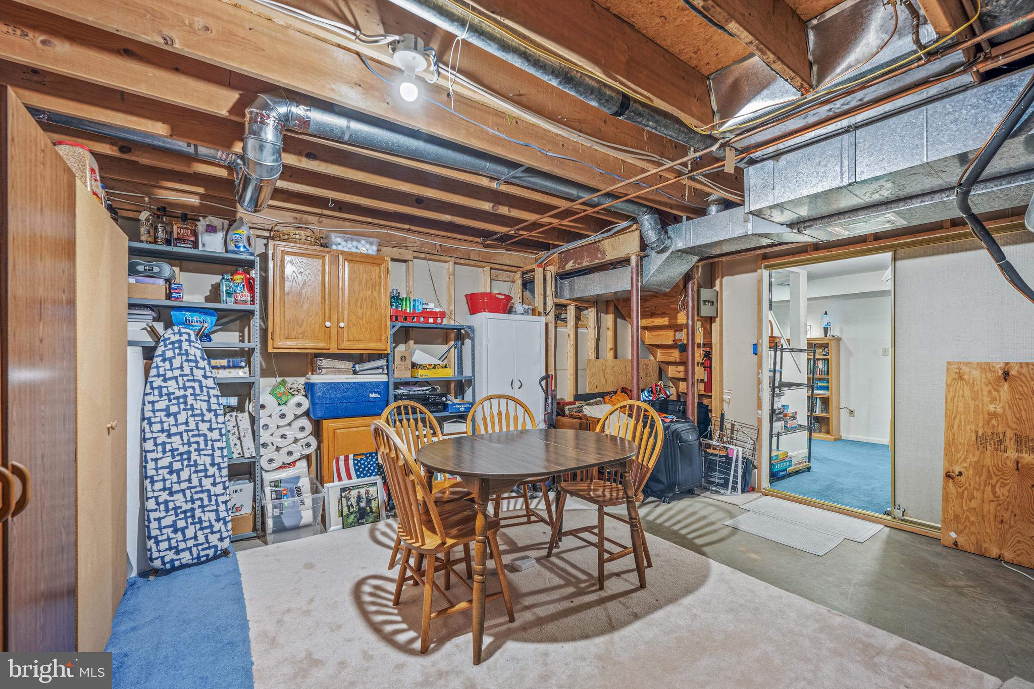 MARKET SQUARE SOUTH - Residential