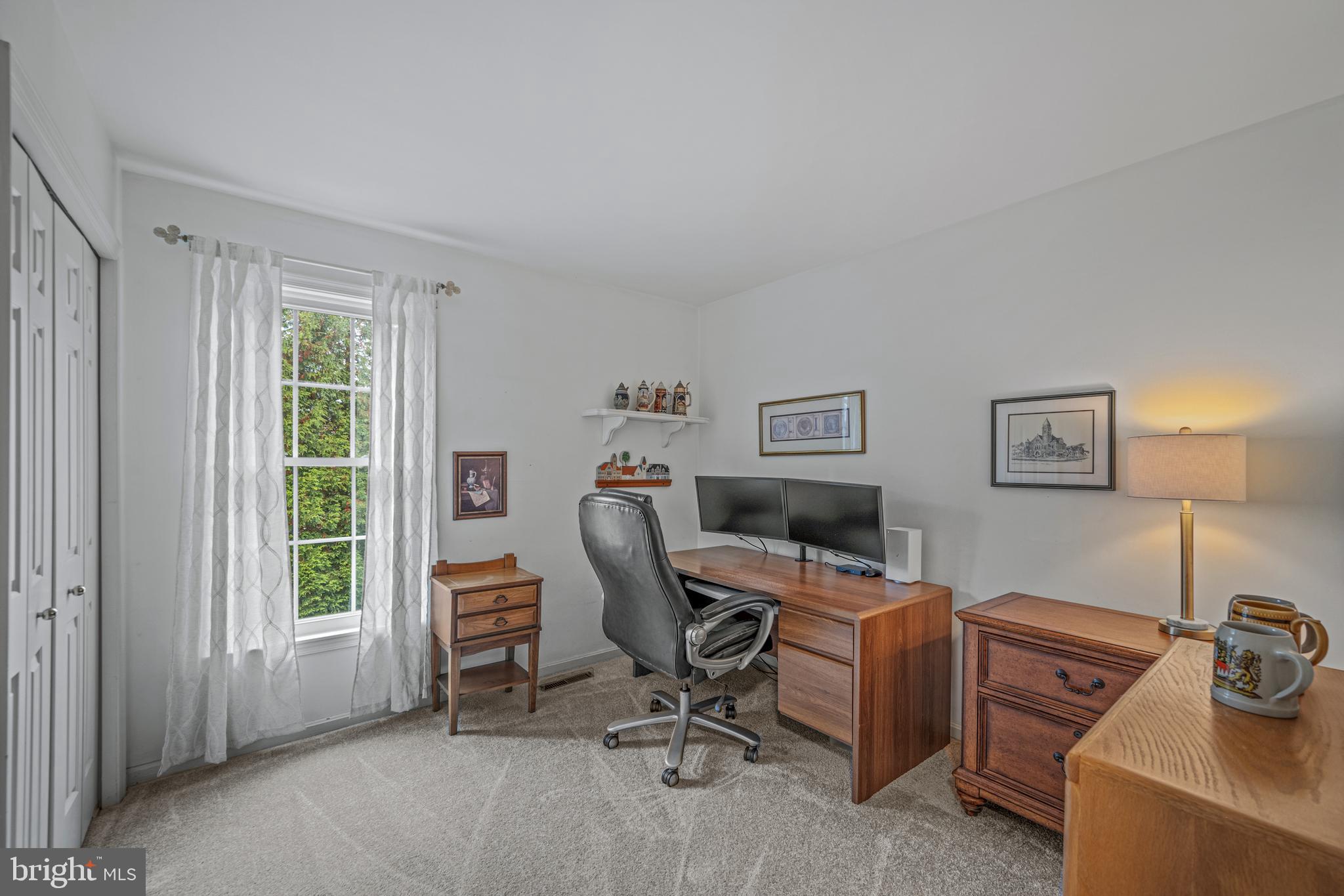 MARKET SQUARE SOUTH - Residential