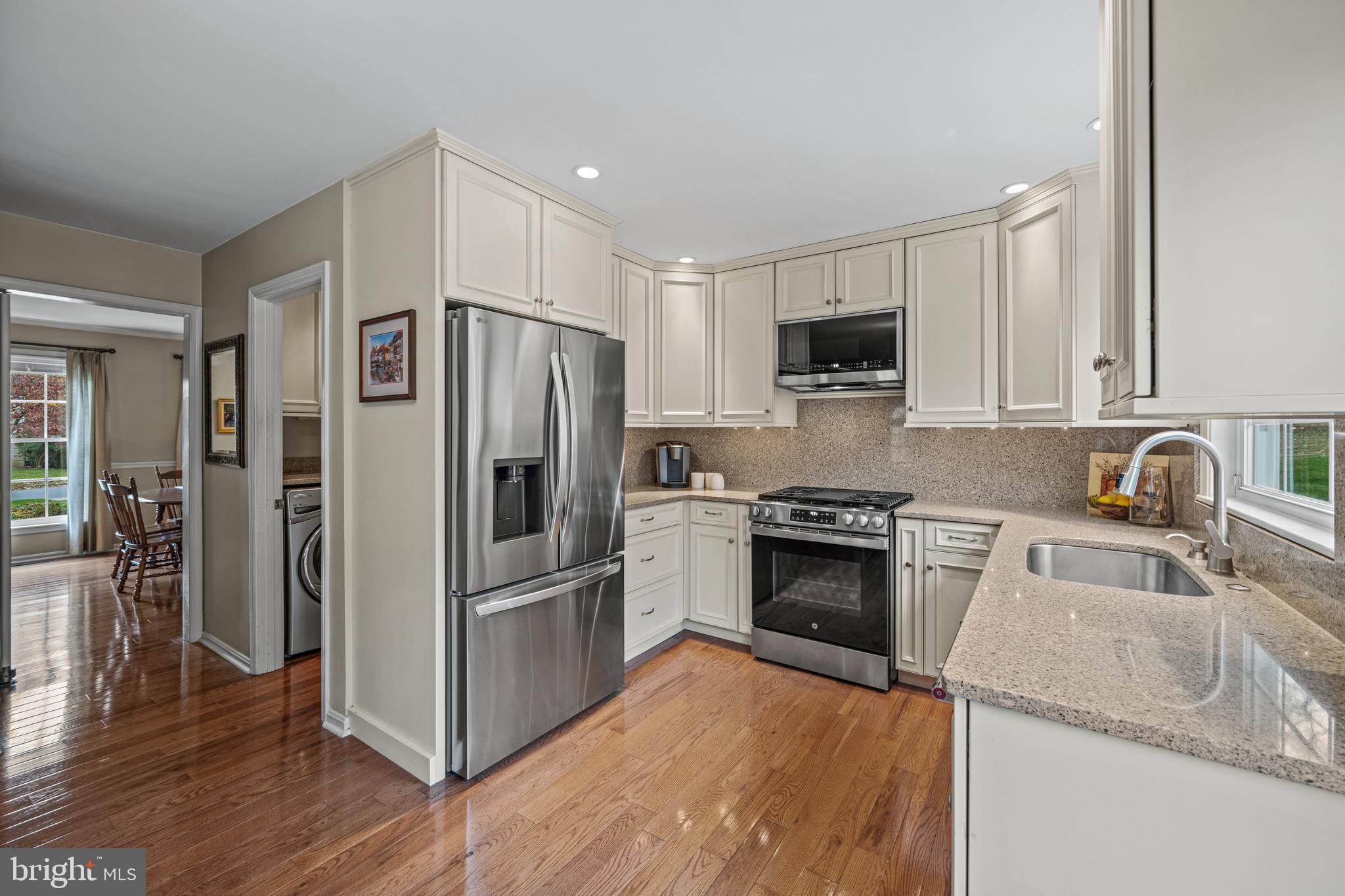 MARKET SQUARE SOUTH - Residential