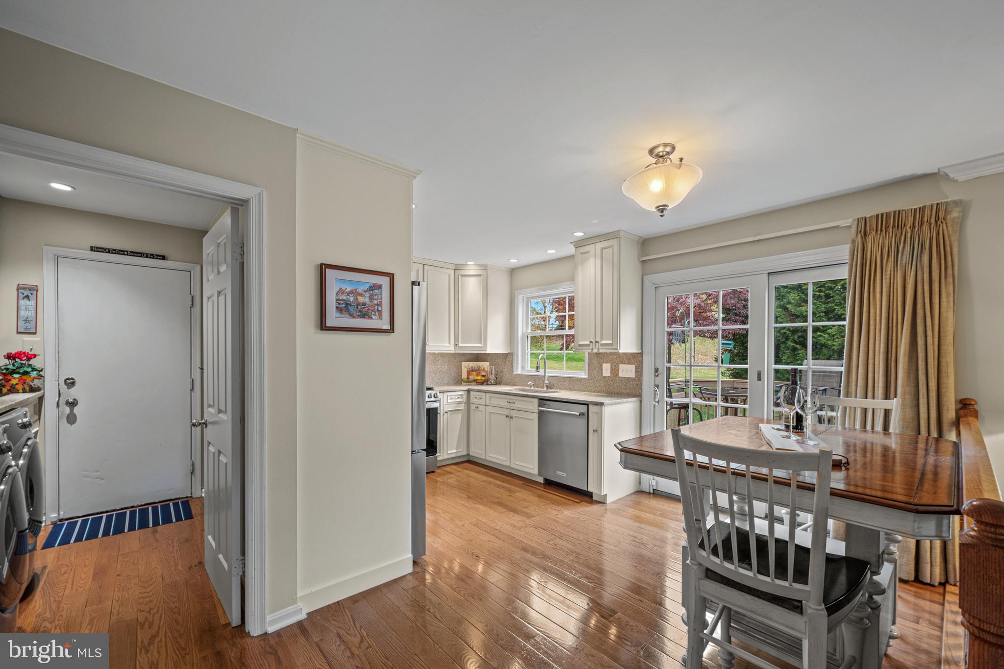 MARKET SQUARE SOUTH - Residential