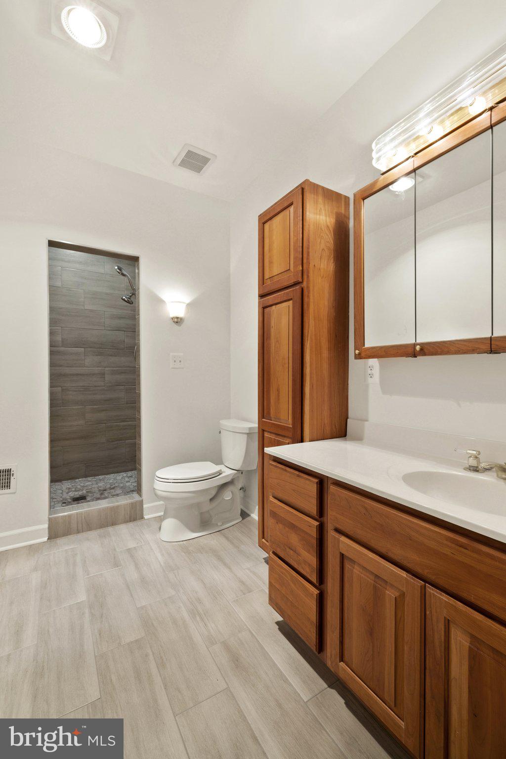 SNOW HILL - Residential