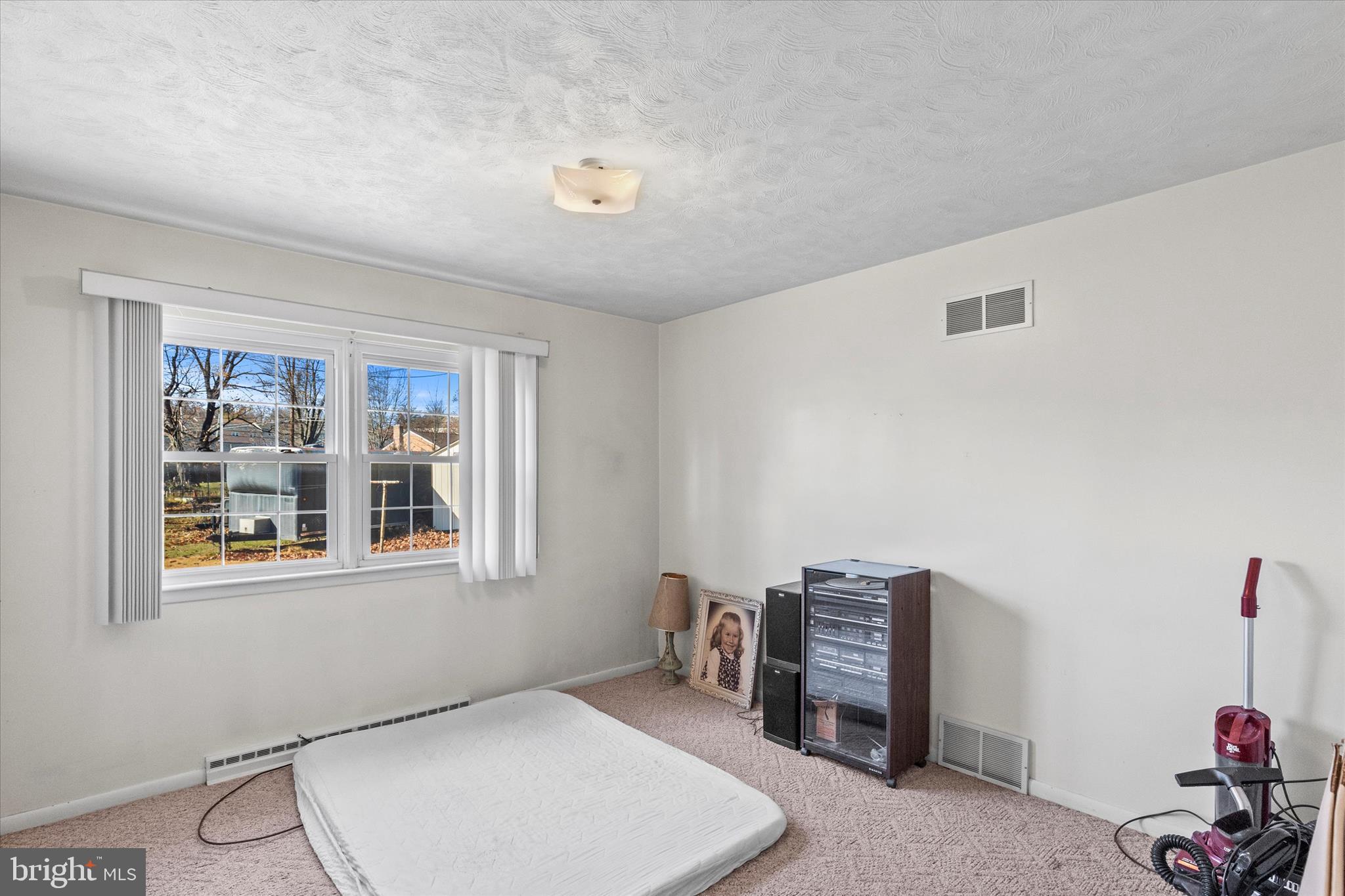 SPRINGETTSBURY TWP - Residential