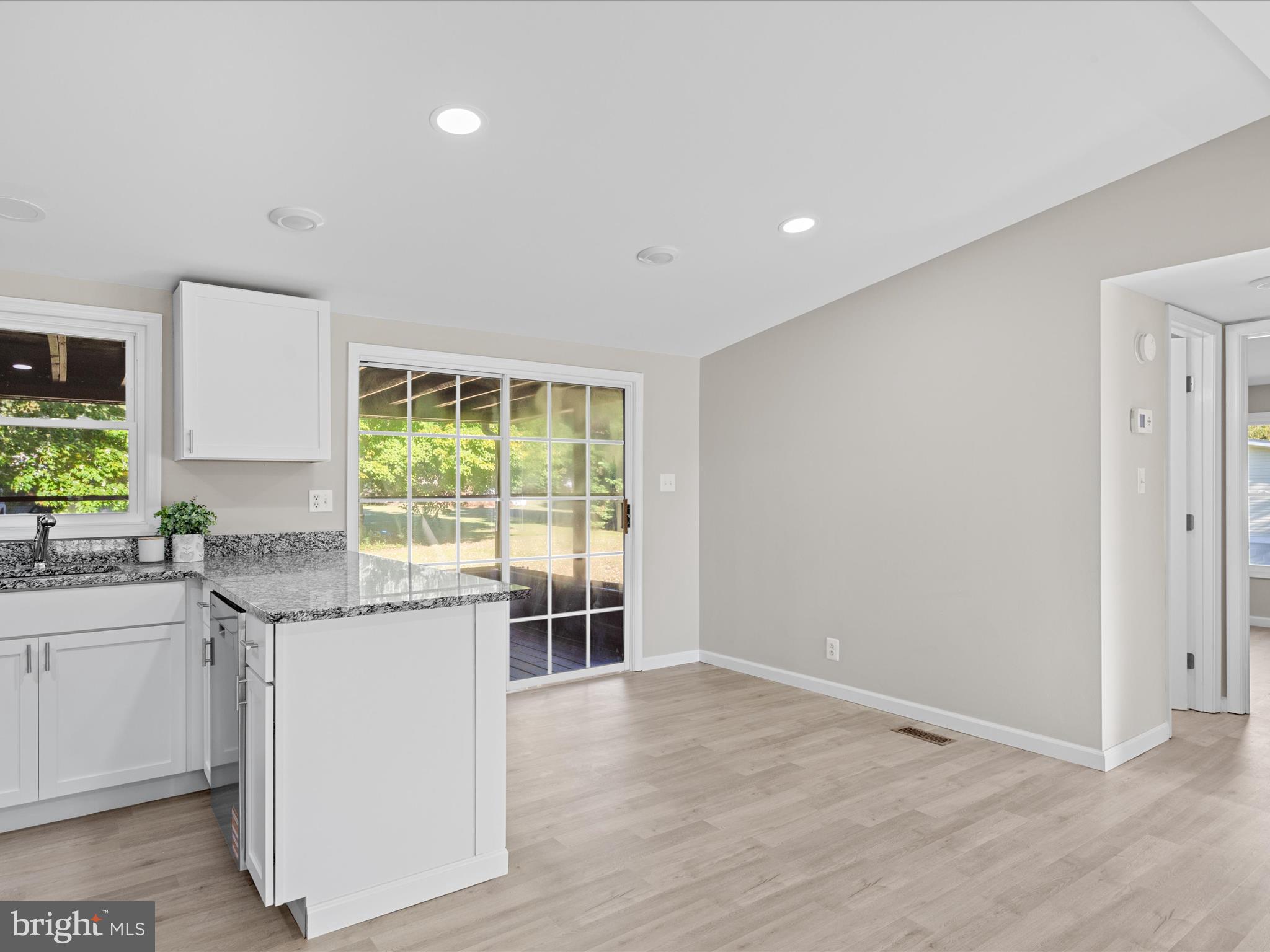 RIVER BREEZE - Residential