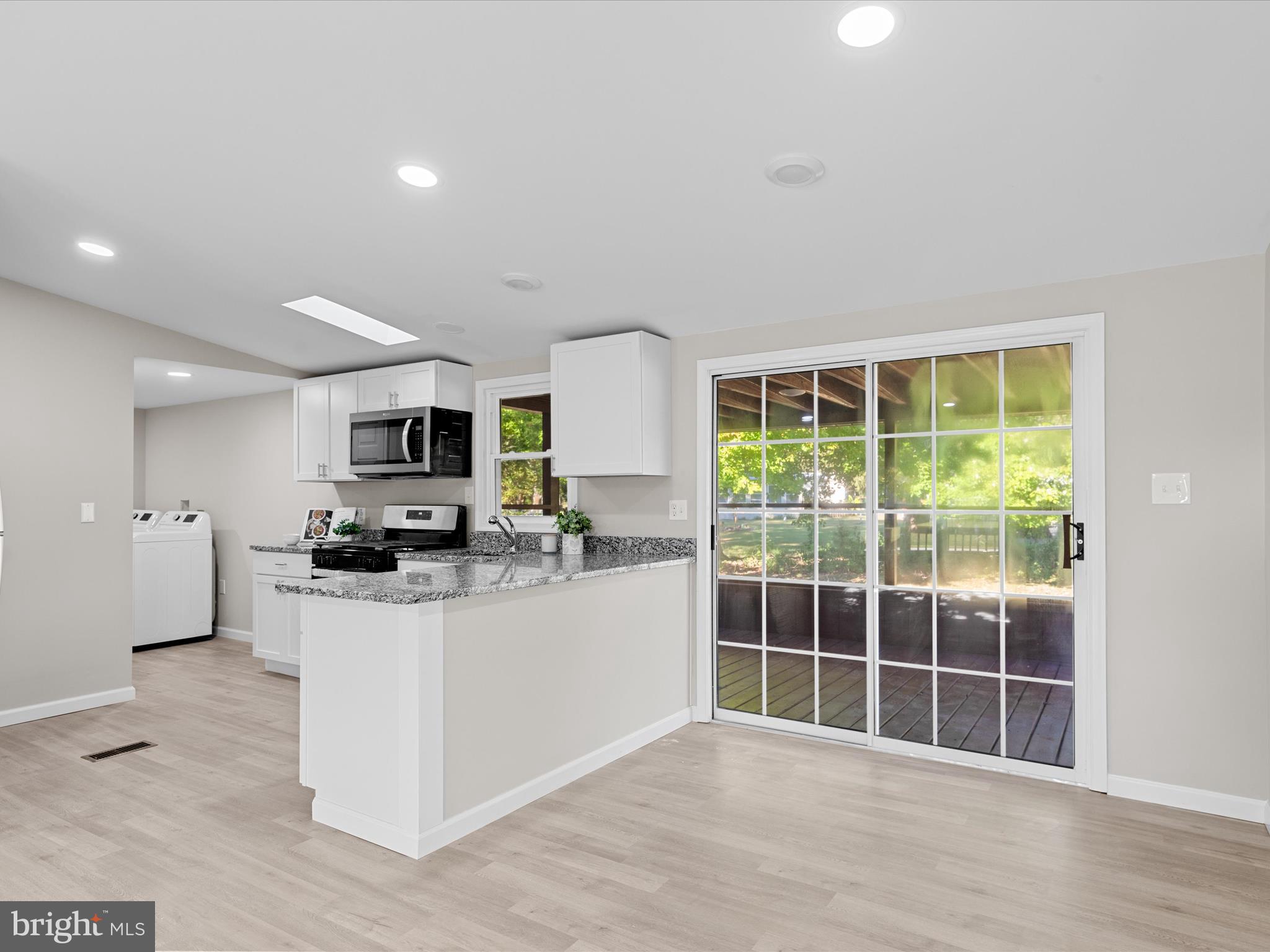 RIVER BREEZE - Residential