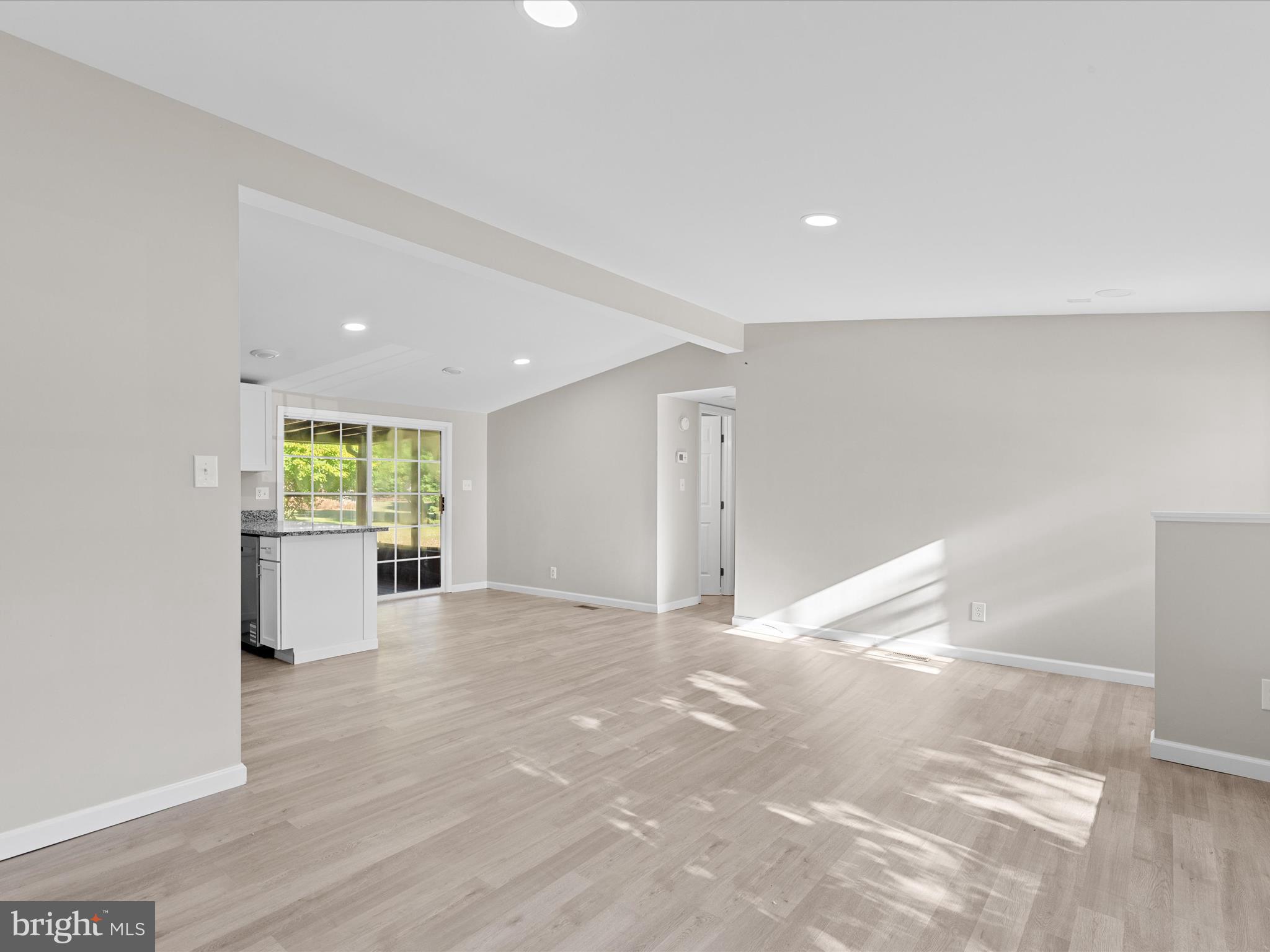 RIVER BREEZE - Residential