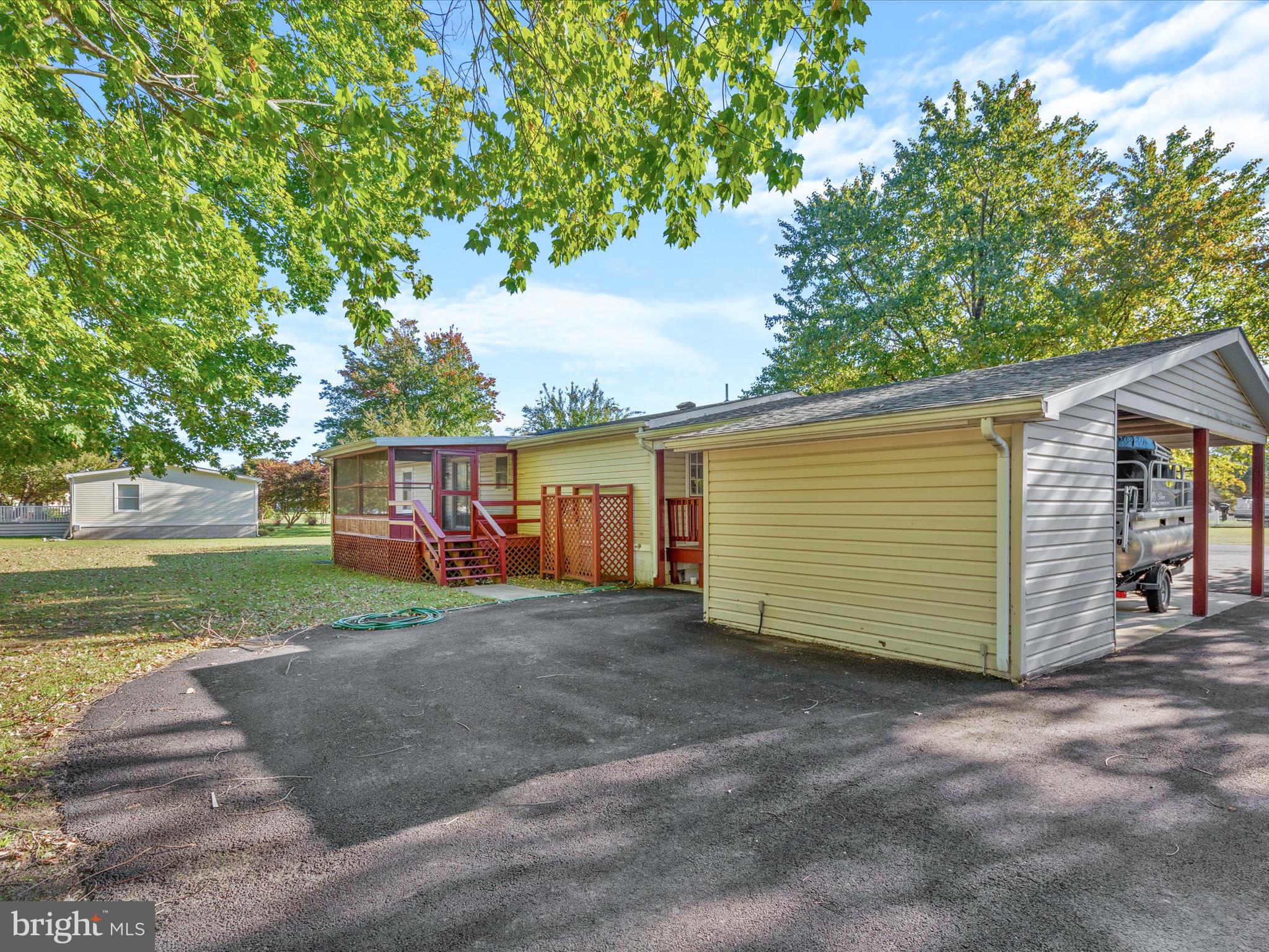 RIVER BREEZE - Residential