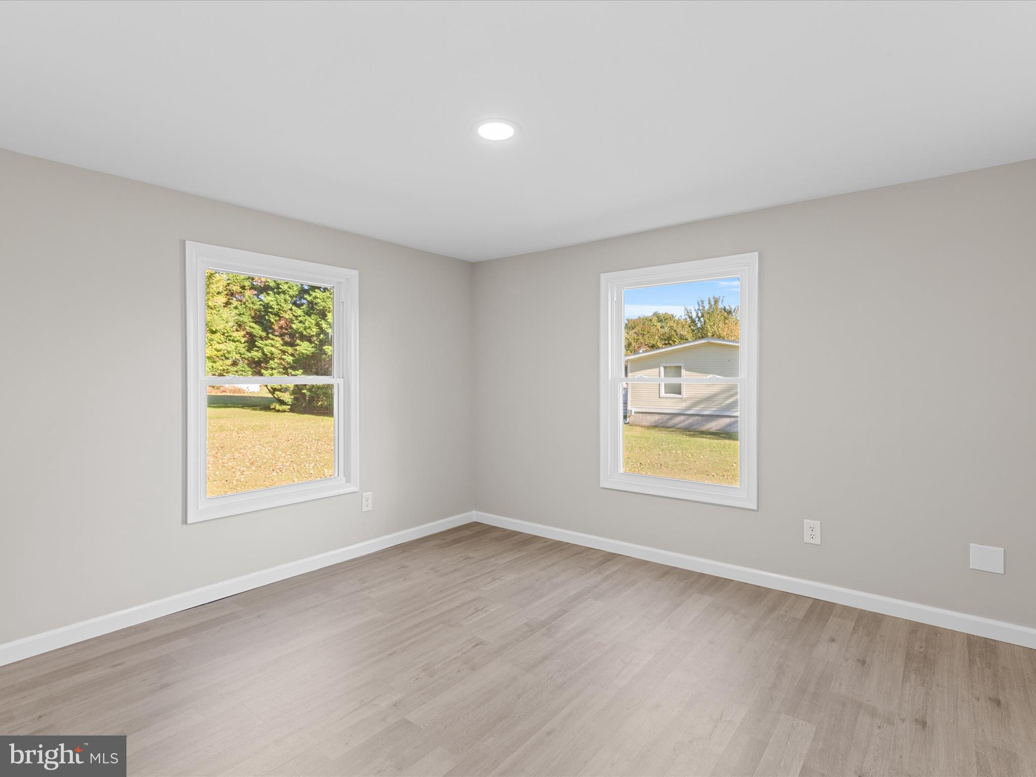 RIVER BREEZE - Residential