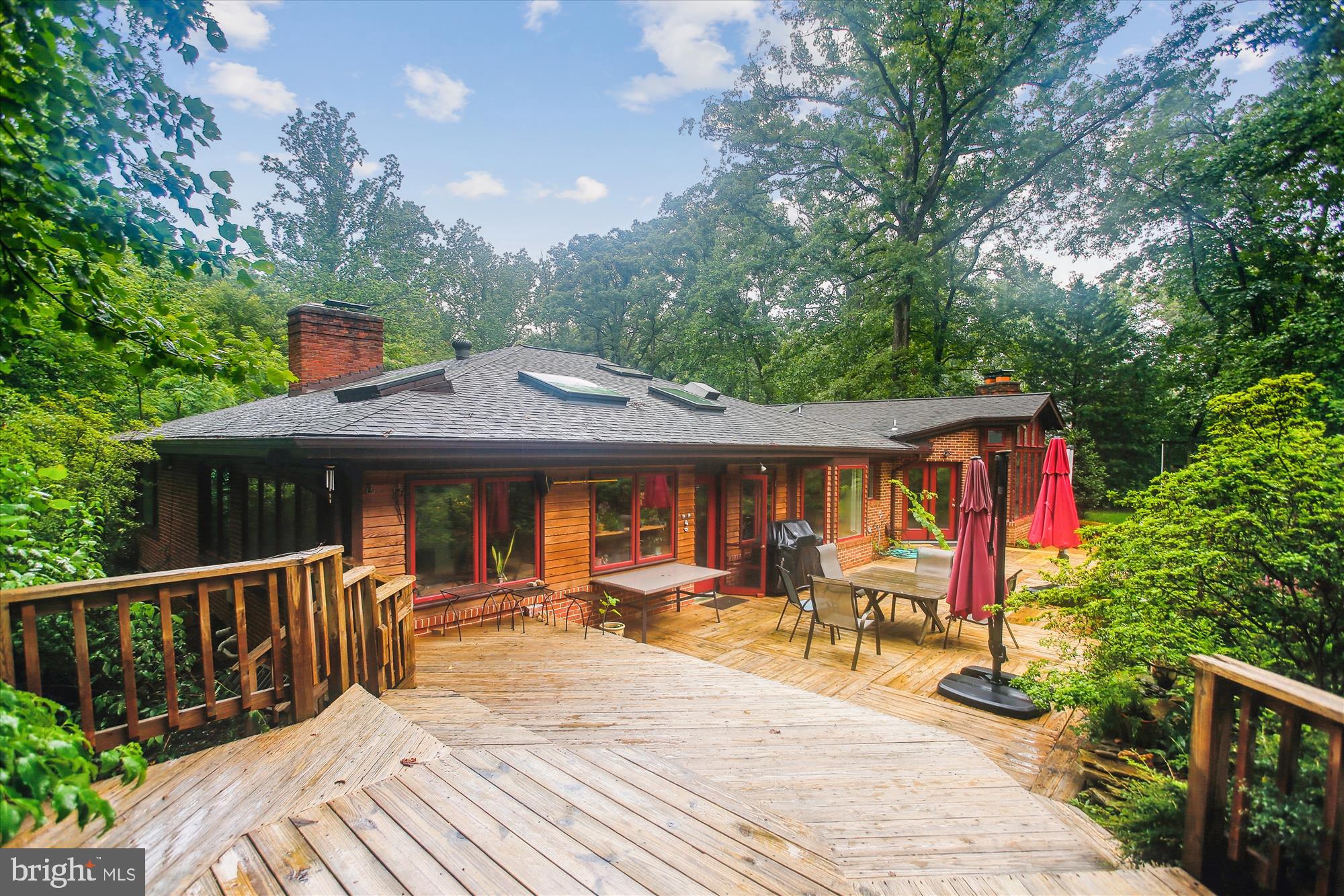 RICH E LAND - Residential