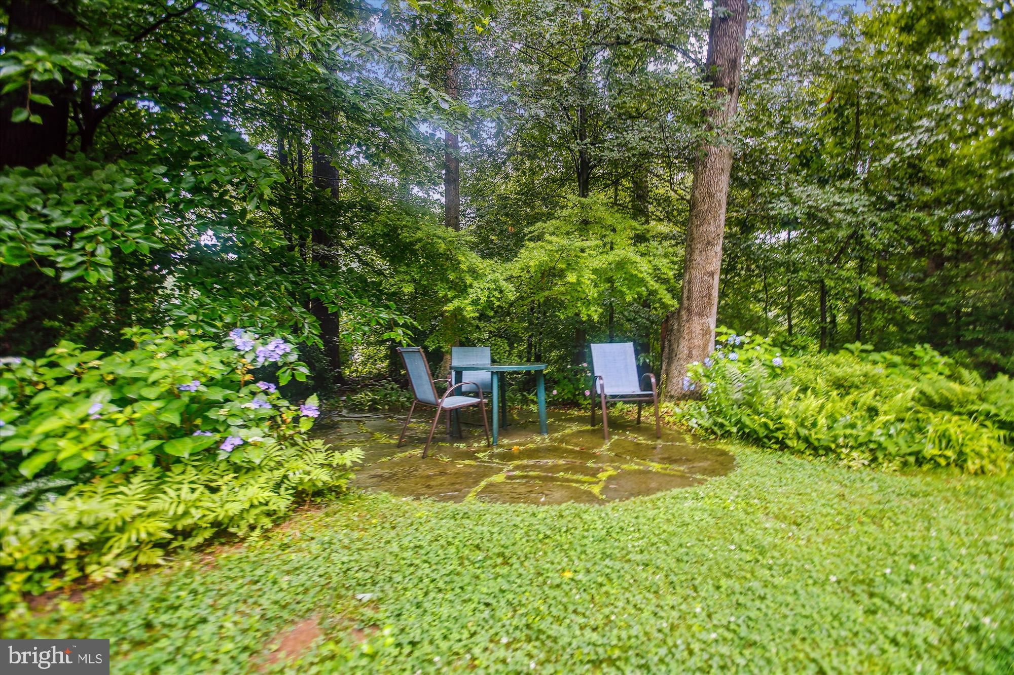 RICH E LAND - Residential