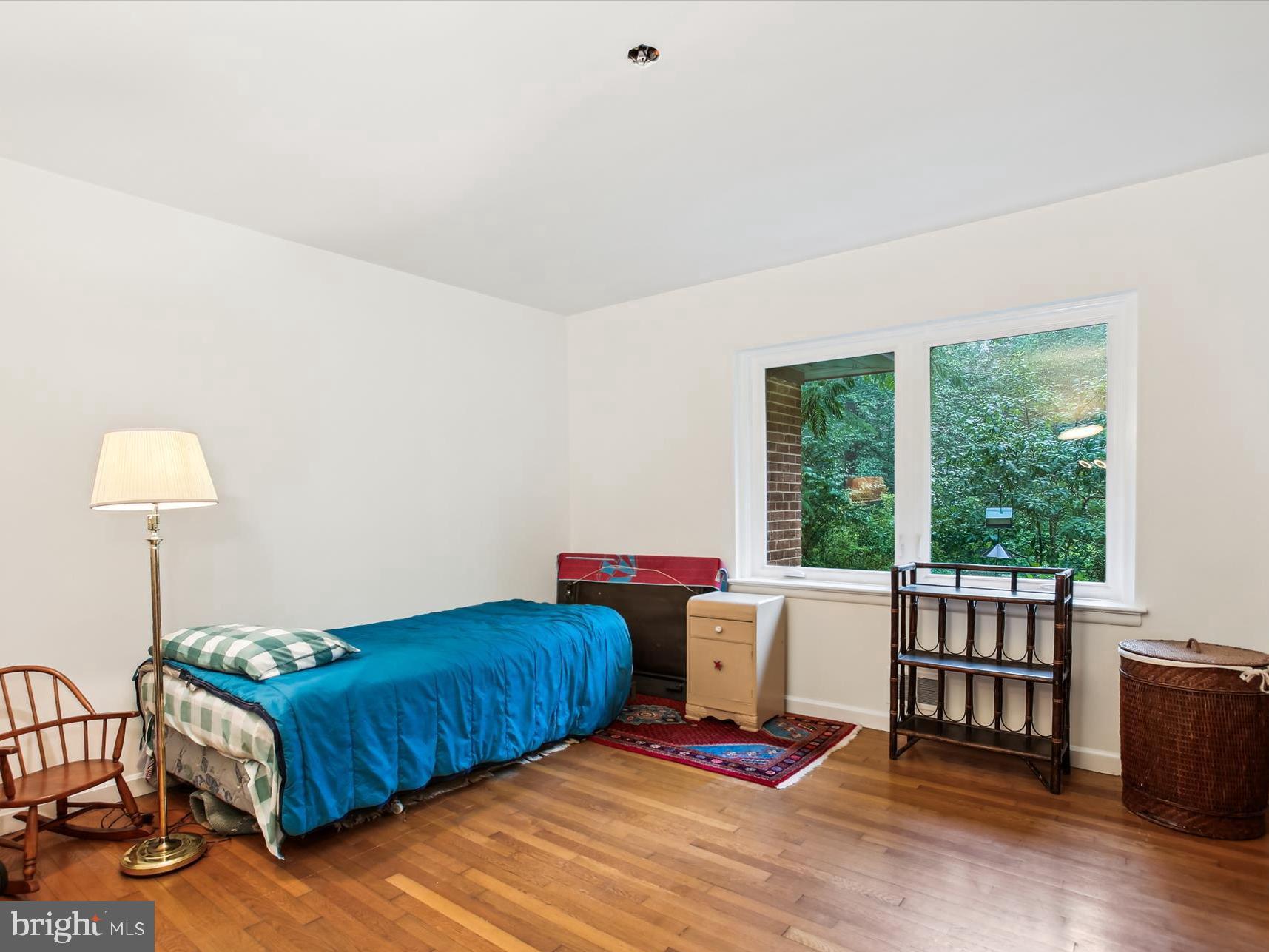 RICH E LAND - Residential