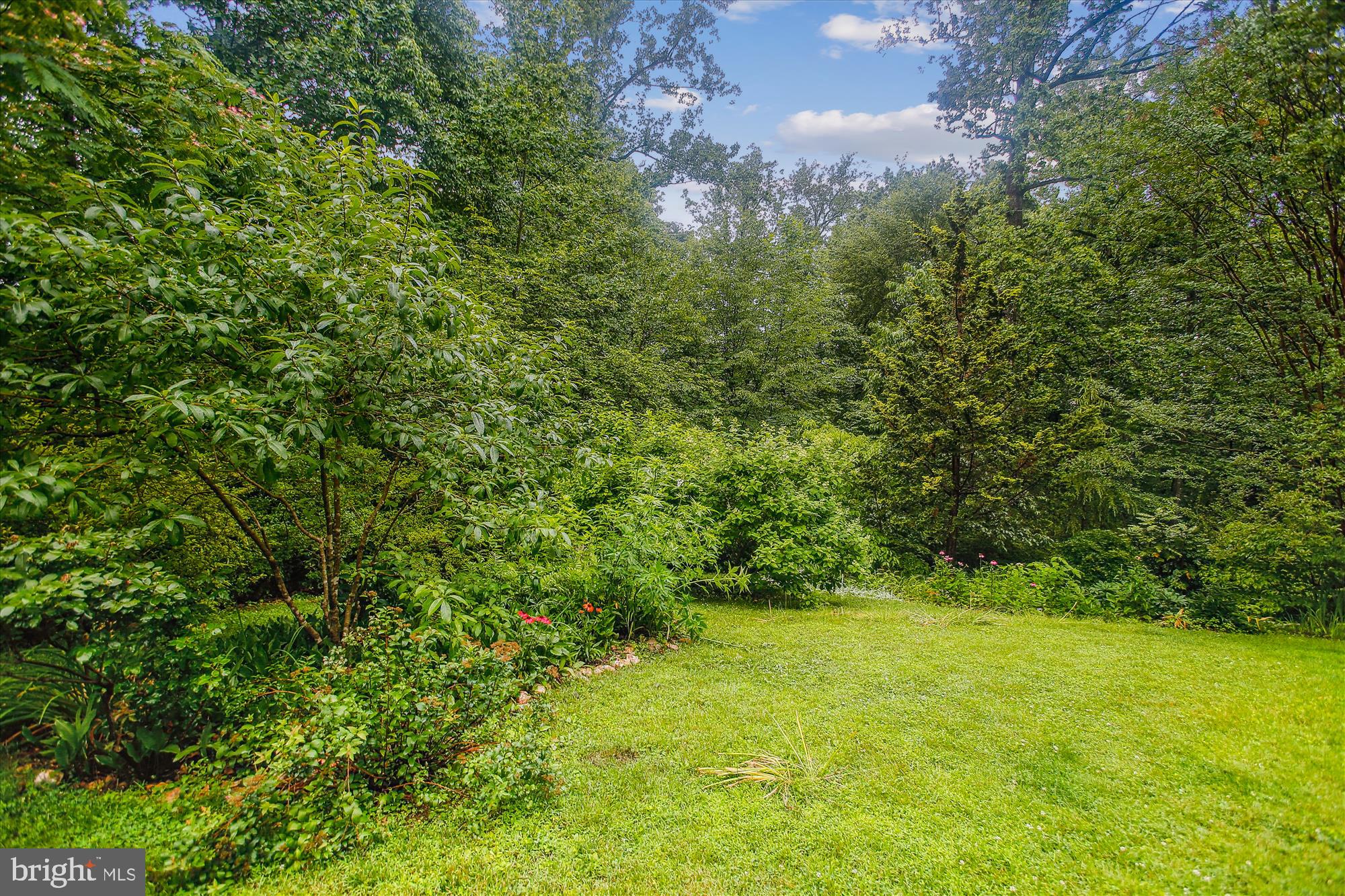 RICH E LAND - Residential