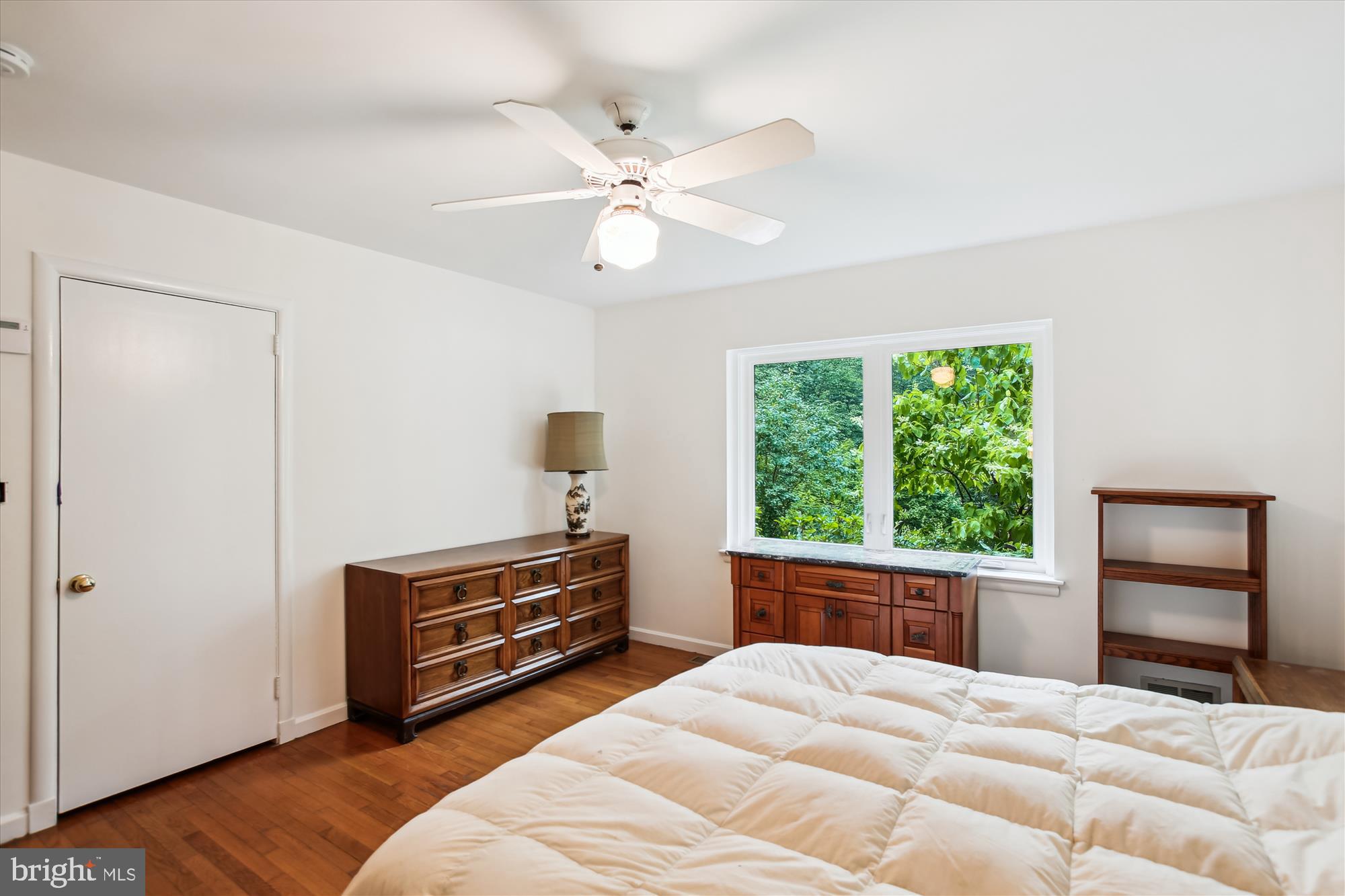 RICH E LAND - Residential