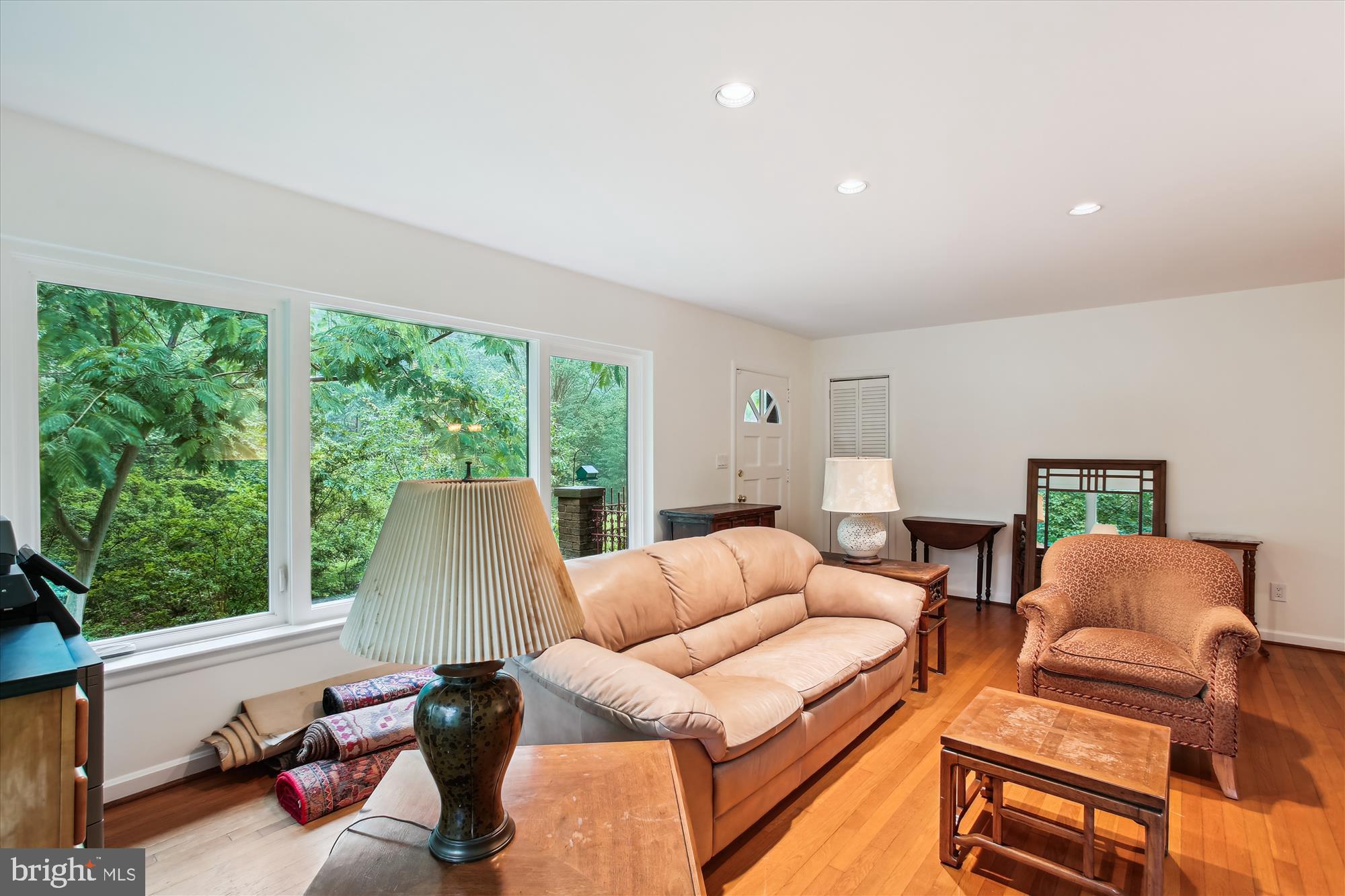 RICH E LAND - Residential