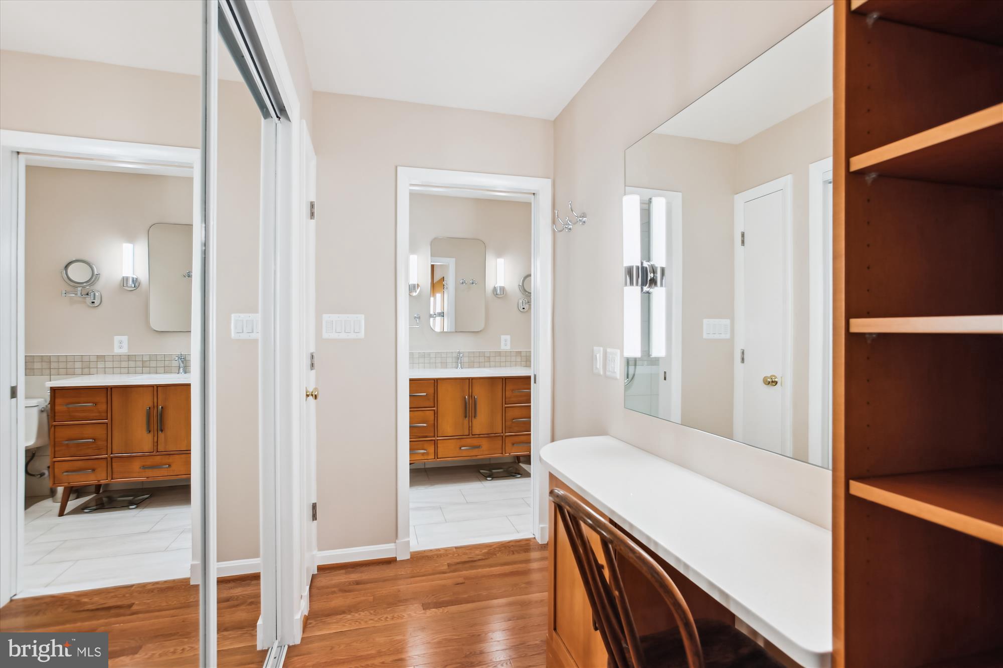 RICH E LAND - Residential