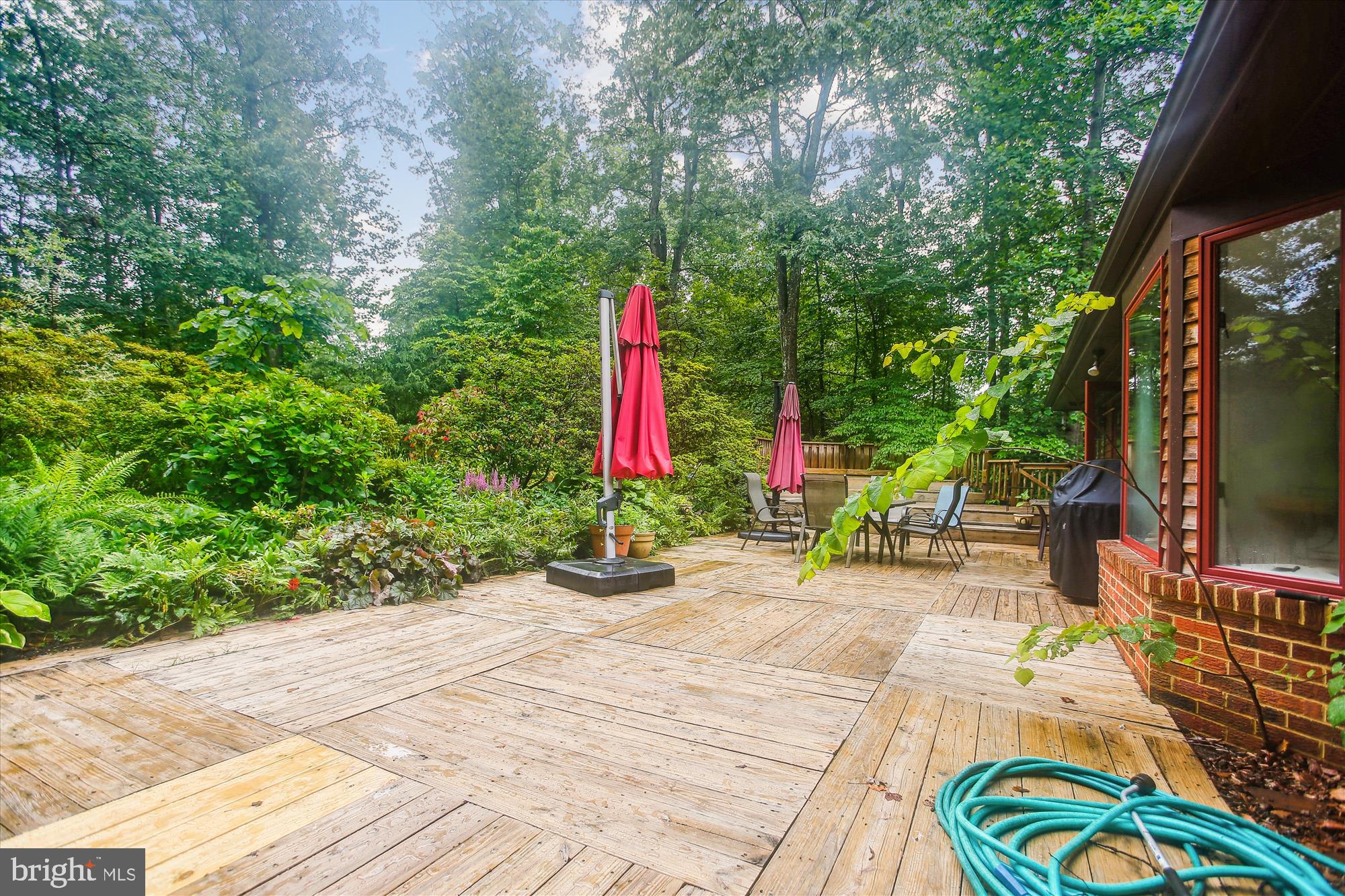 RICH E LAND - Residential