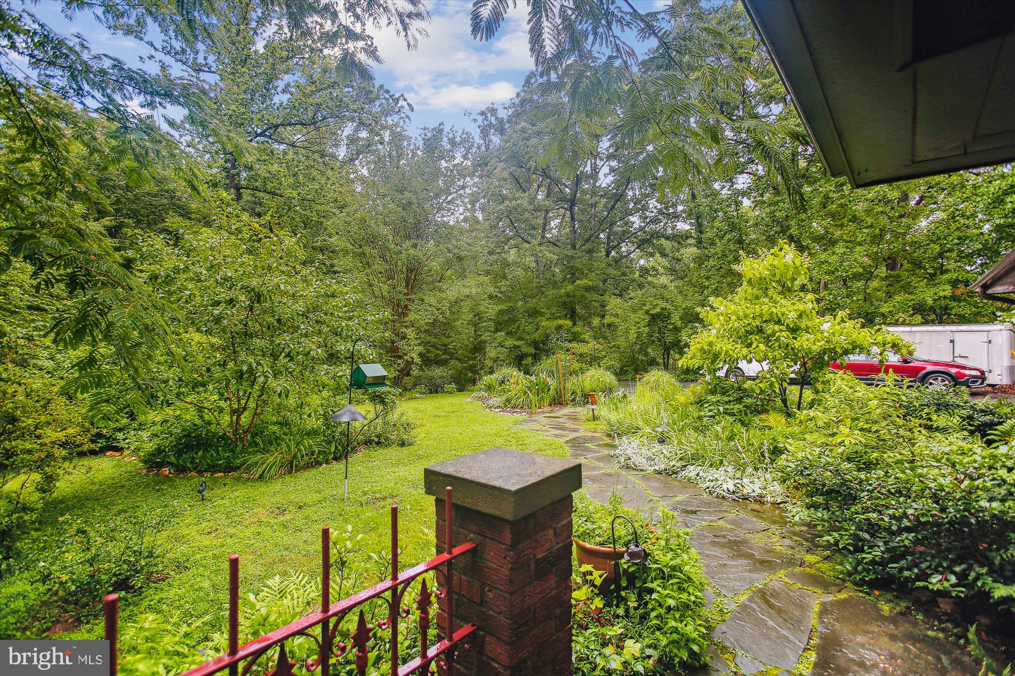 RICH E LAND - Residential