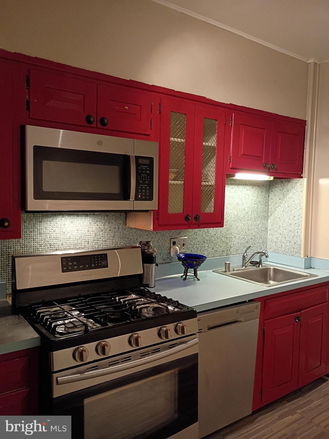 323 WHITTIER STREET NW