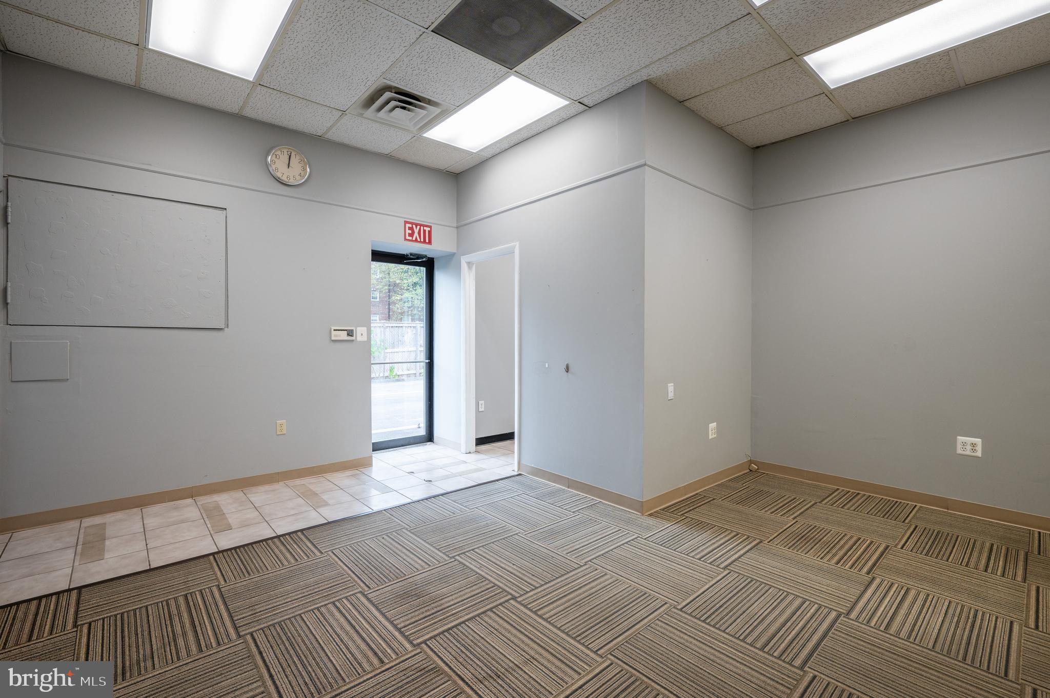 DEL RAY - Commercial Sale