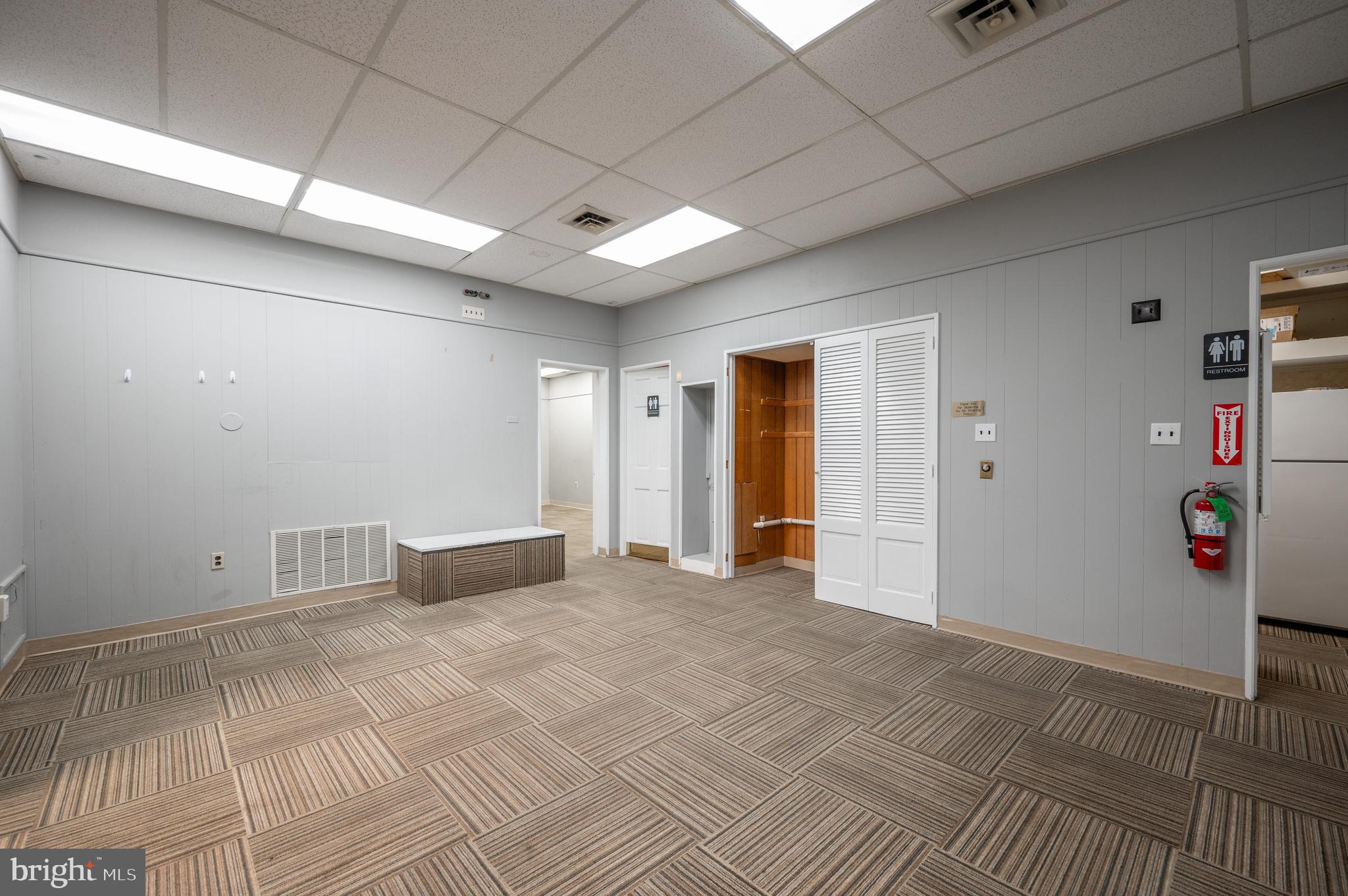 DEL RAY - Commercial Sale