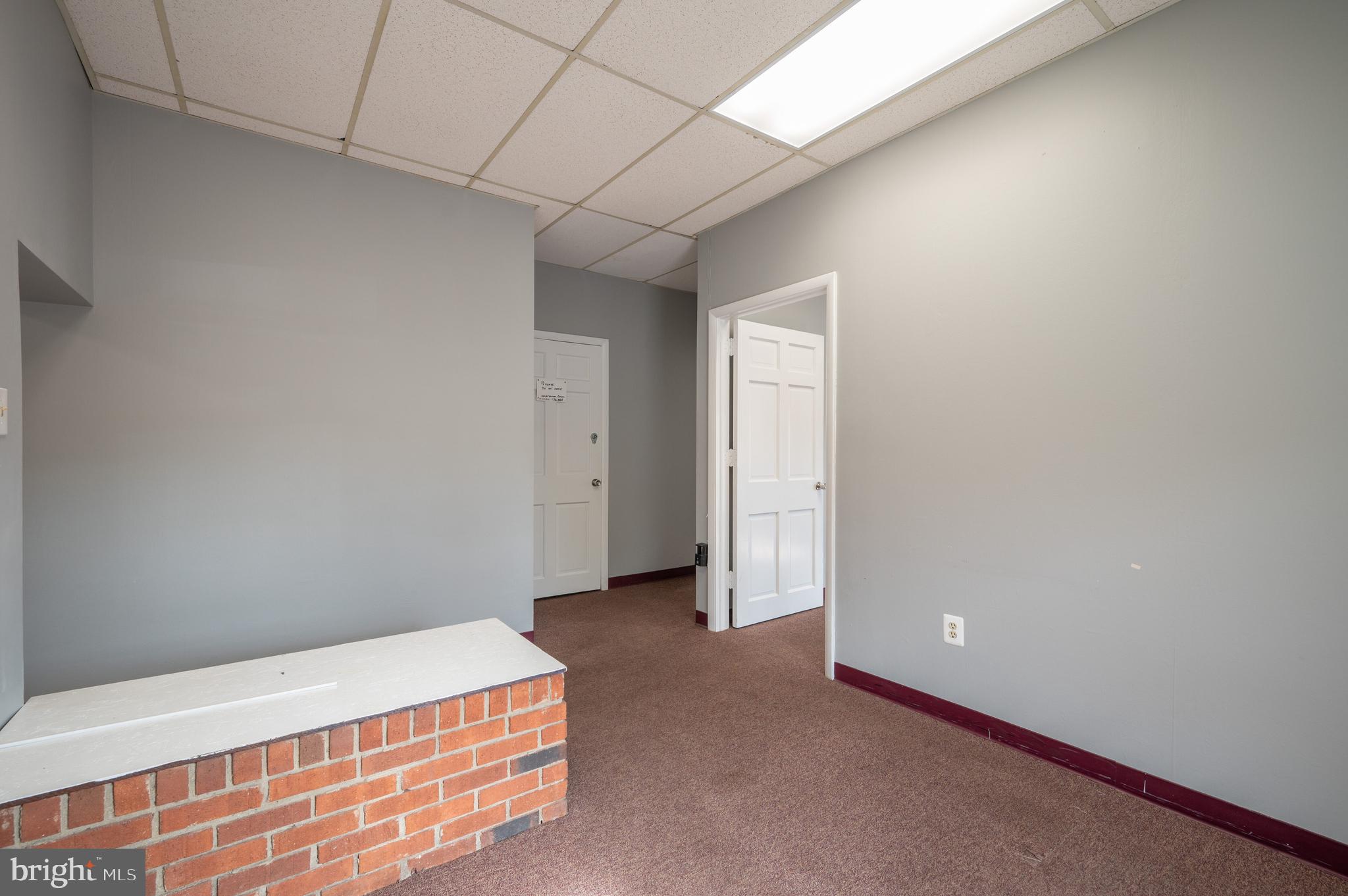 DEL RAY - Commercial Sale