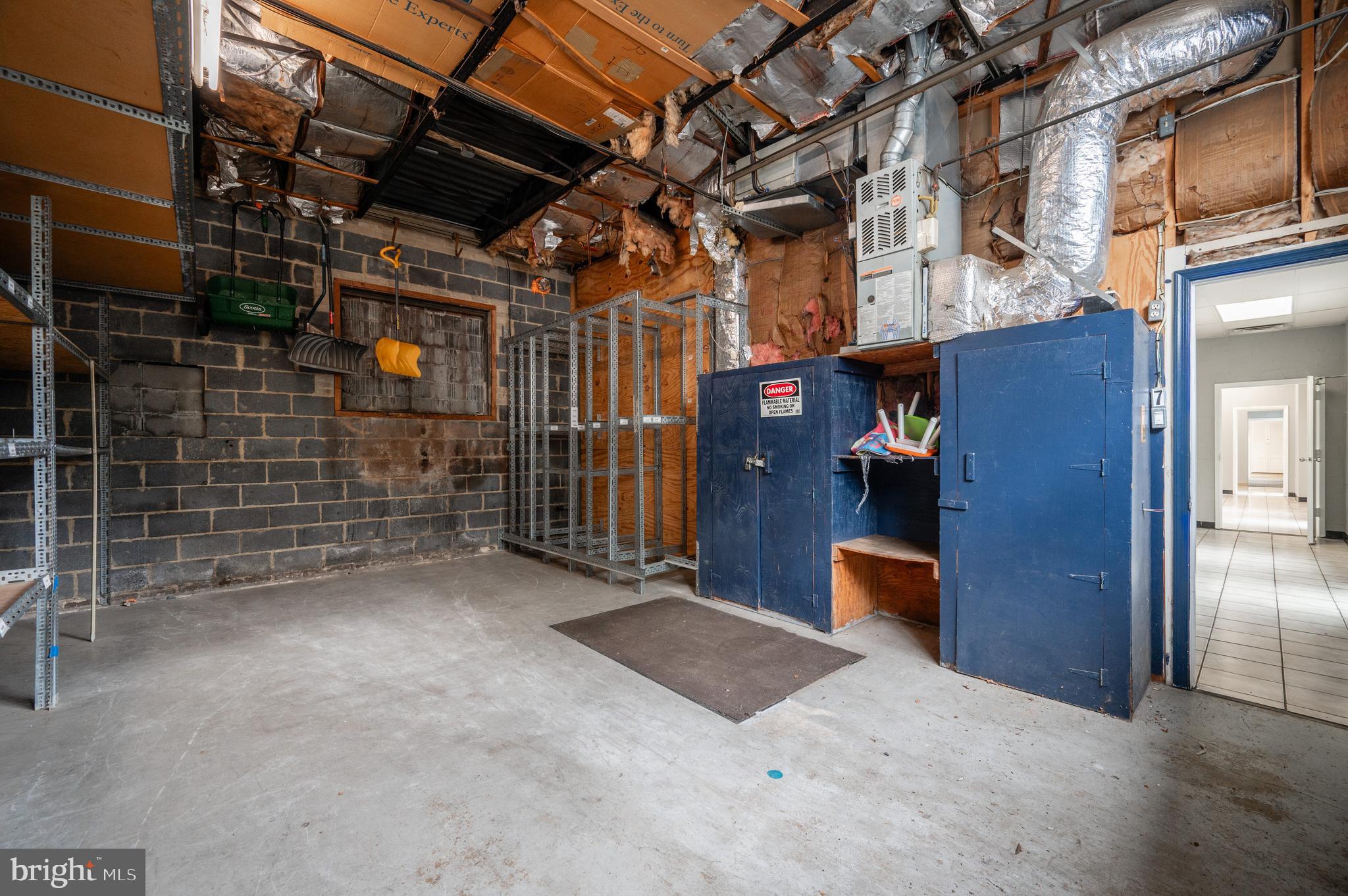 DEL RAY - Commercial Sale