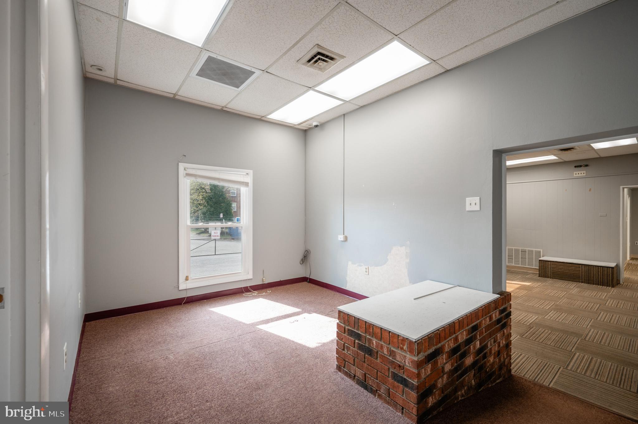 DEL RAY - Commercial Sale