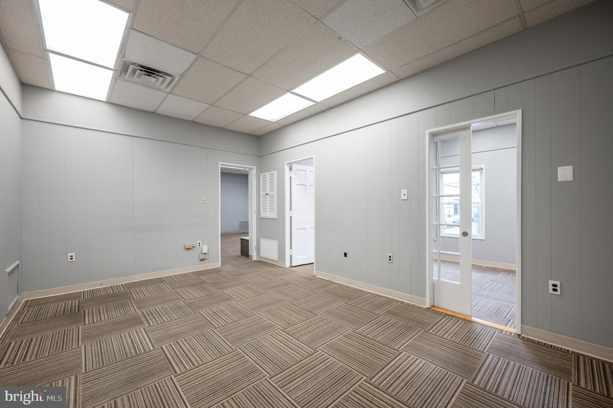 DEL RAY - Commercial Sale