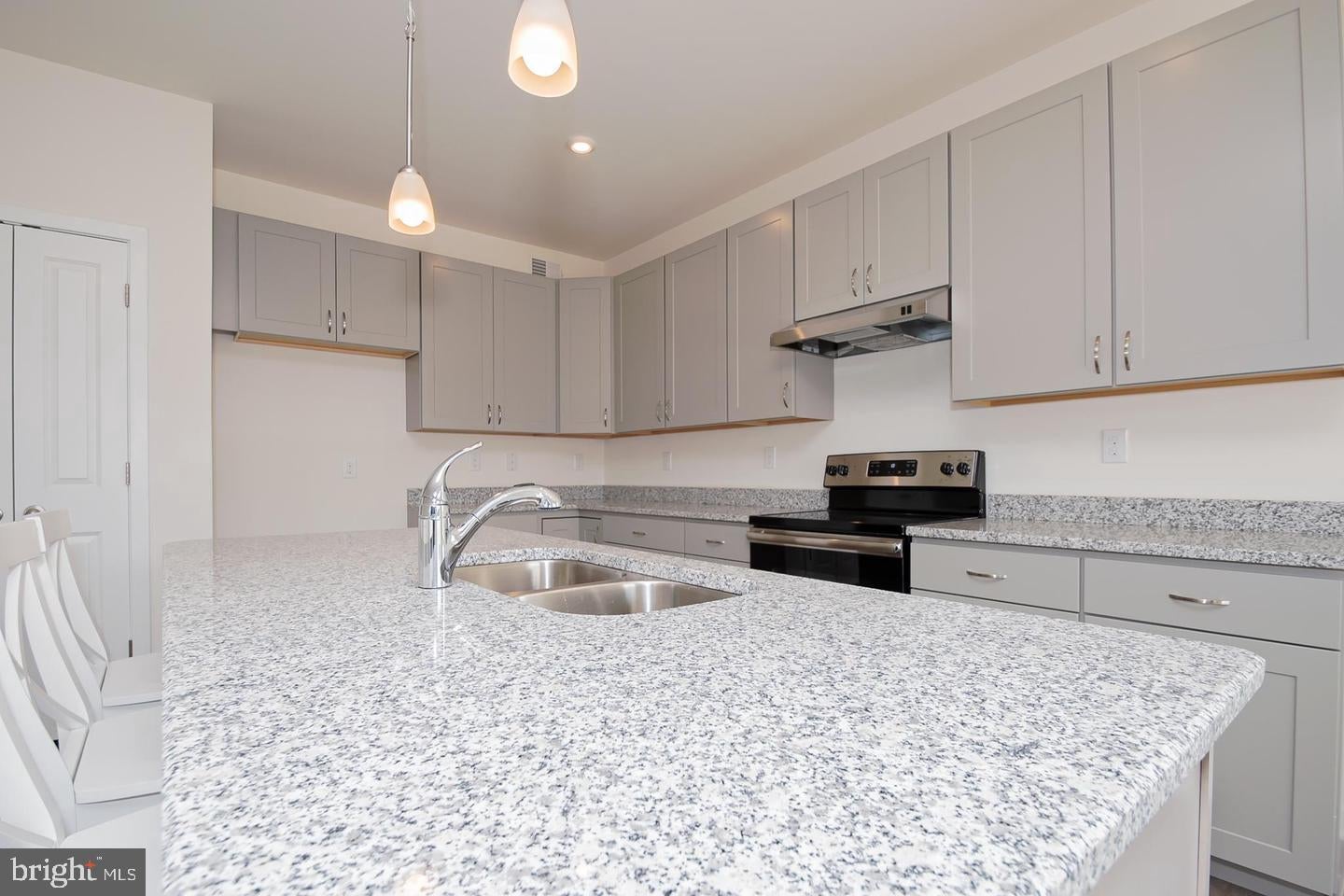 446 BELLFLOWER WAY PEMBROOK PLAN