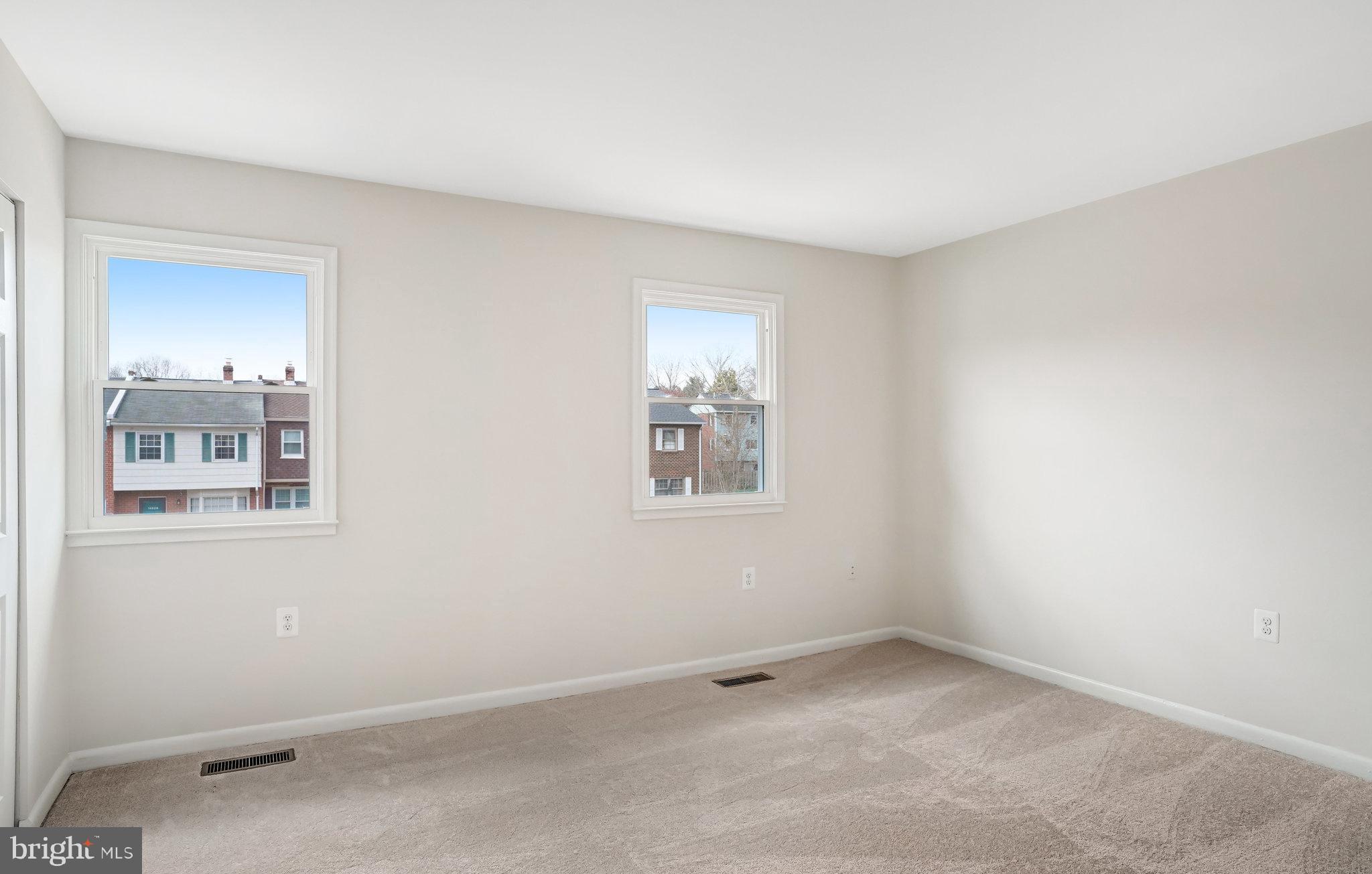 DALE CITY - Residential Lease