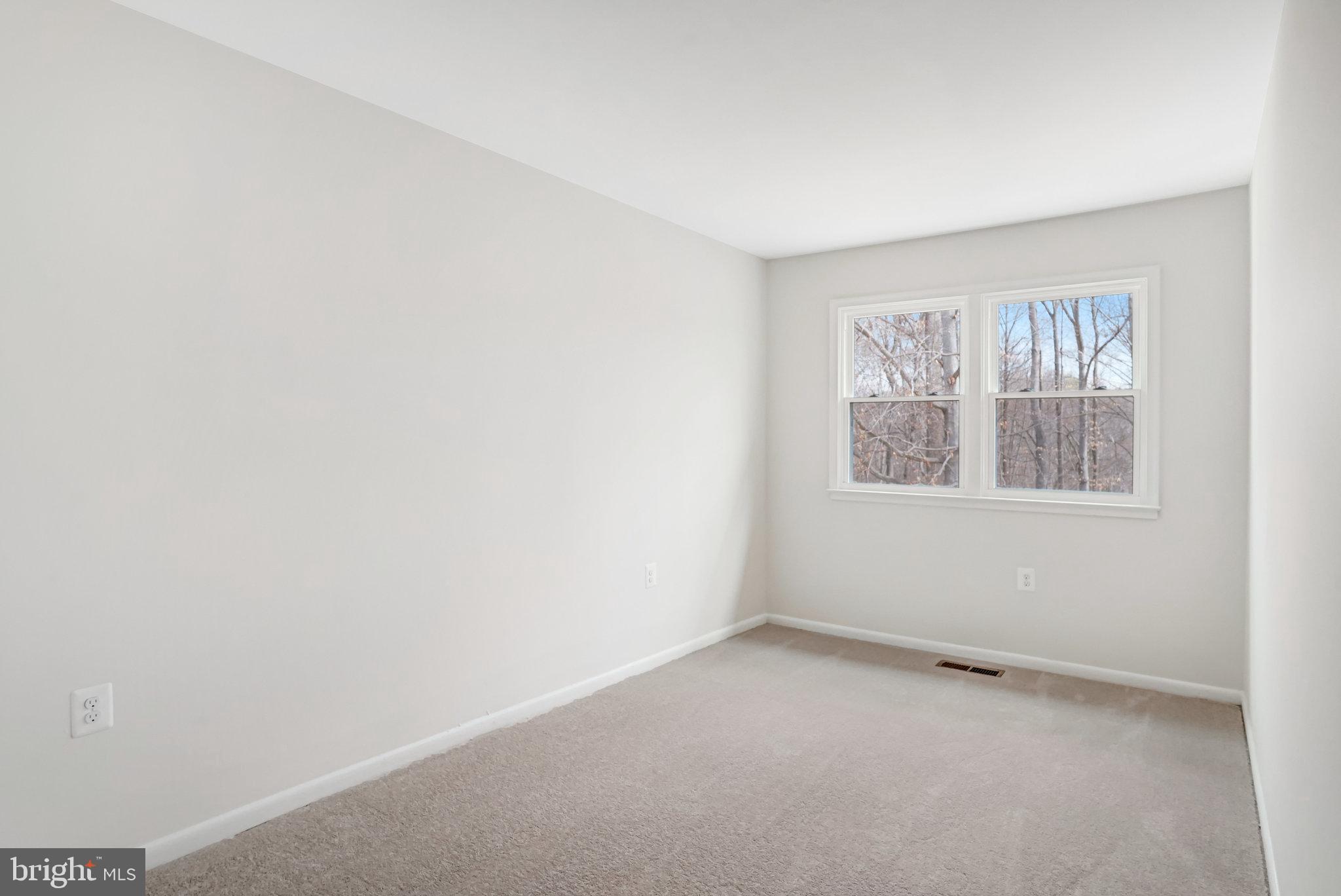 DALE CITY - Residential Lease