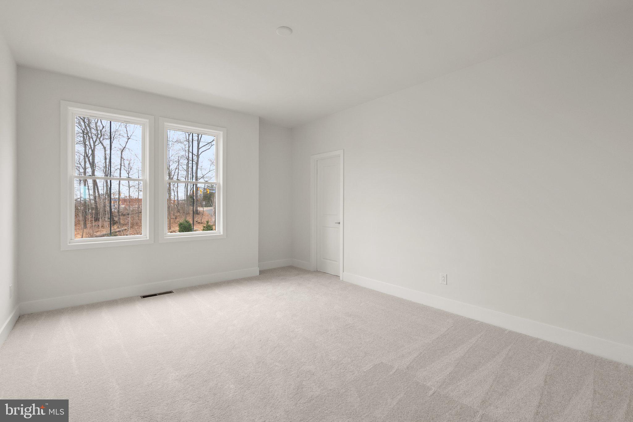 LEXINGTON 7 - Residential