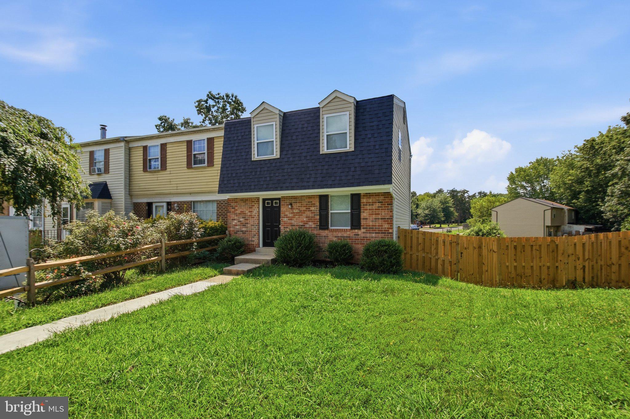 826 HOLLY DRIVE