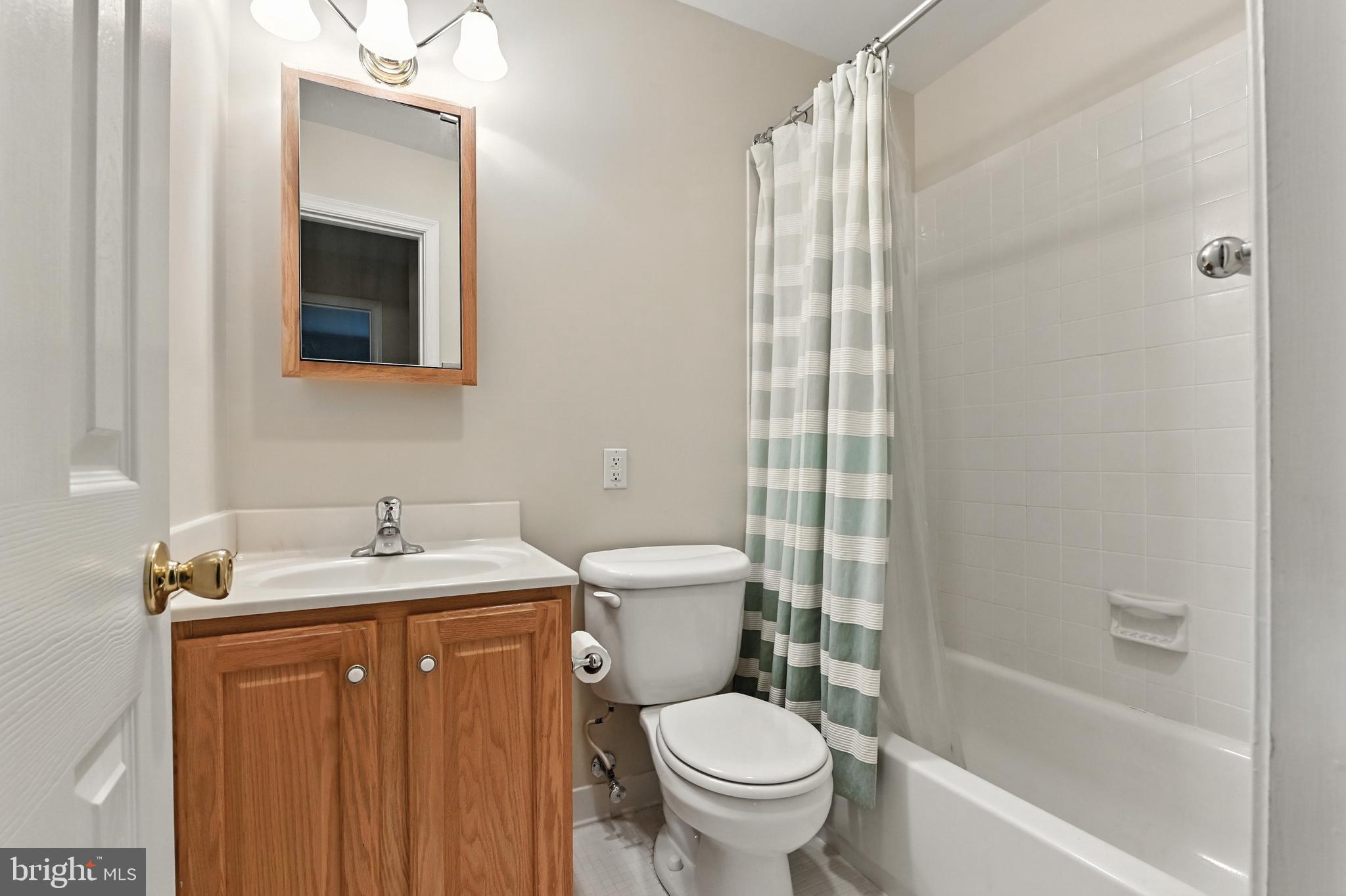 FAIRWINDS OF ANNAPOLIS - Residential Lease