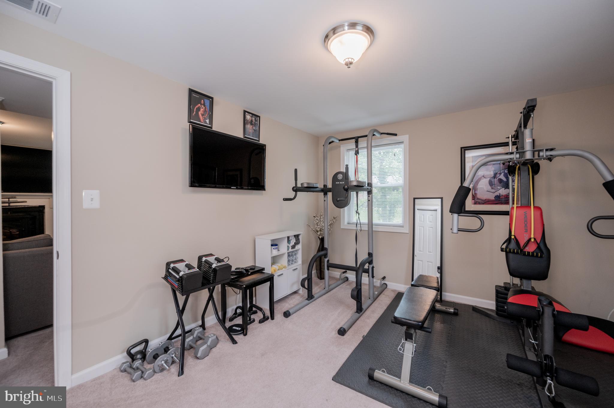 TEMPLE HILLS - Residential