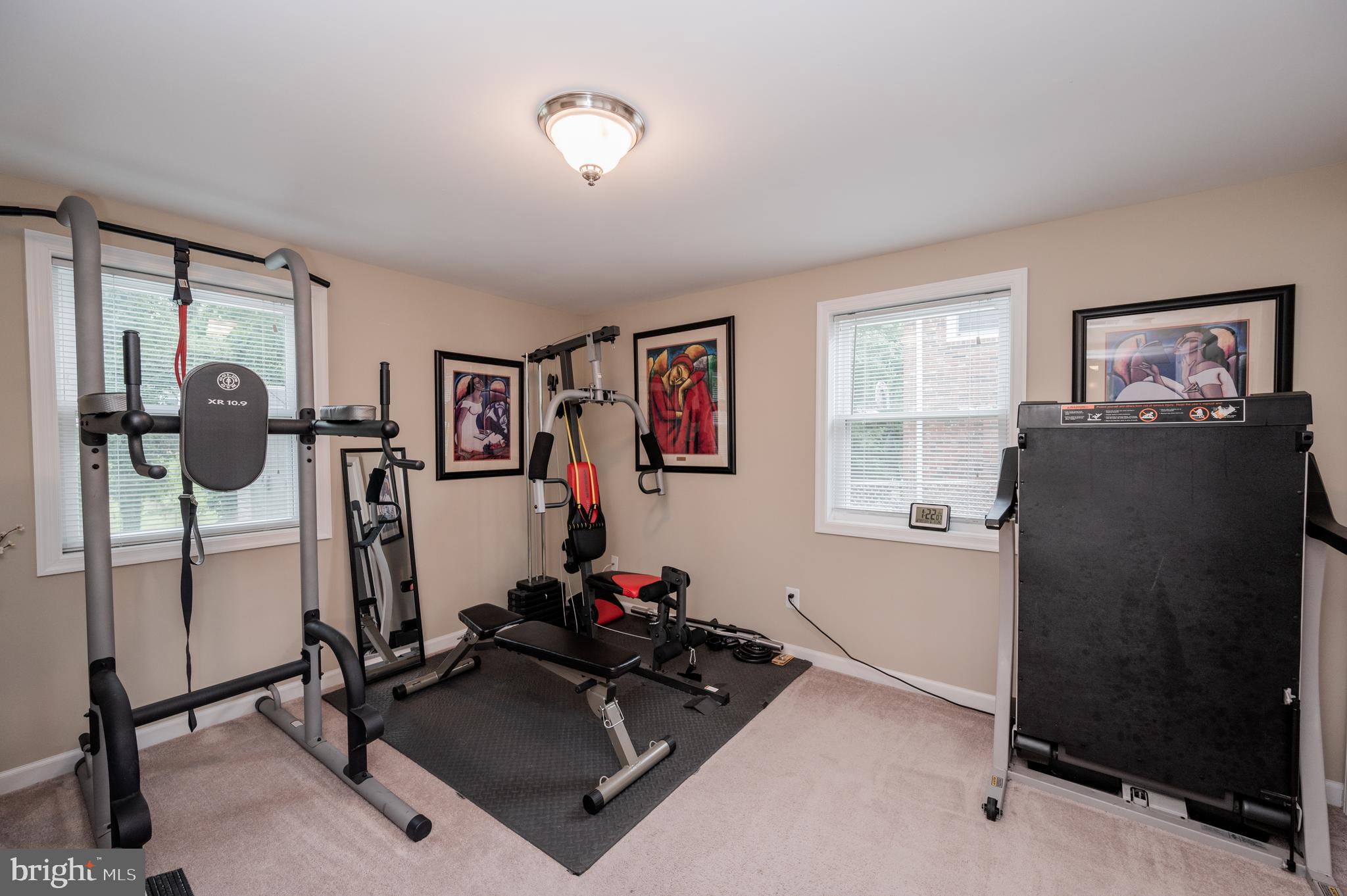 TEMPLE HILLS - Residential