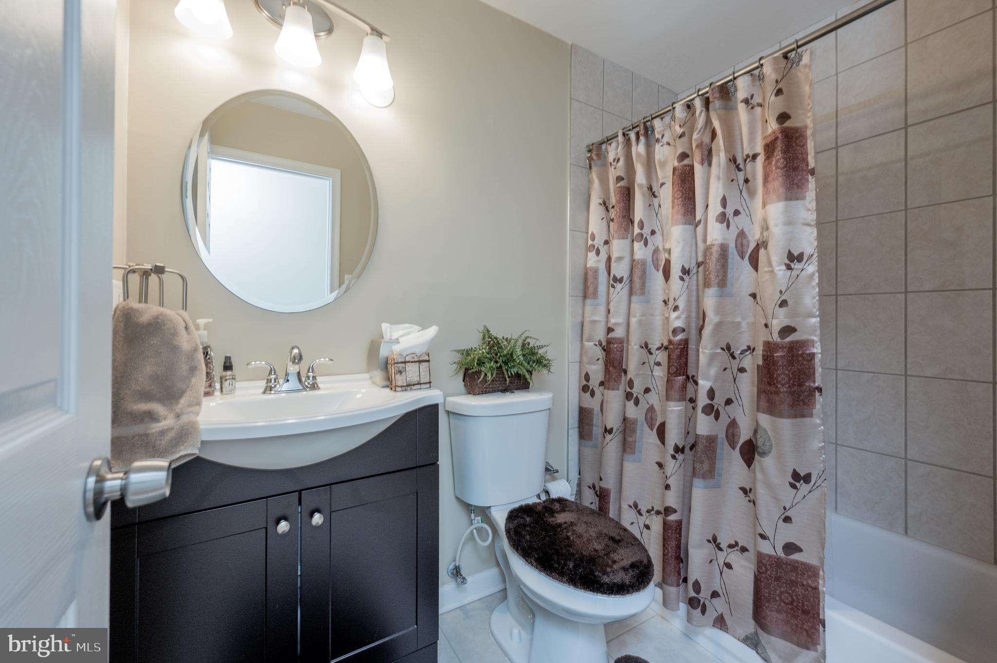 TEMPLE HILLS - Residential